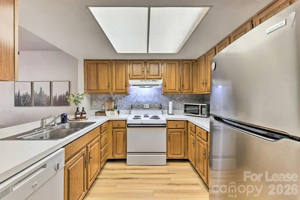 106 Sage Court Property Photo 4