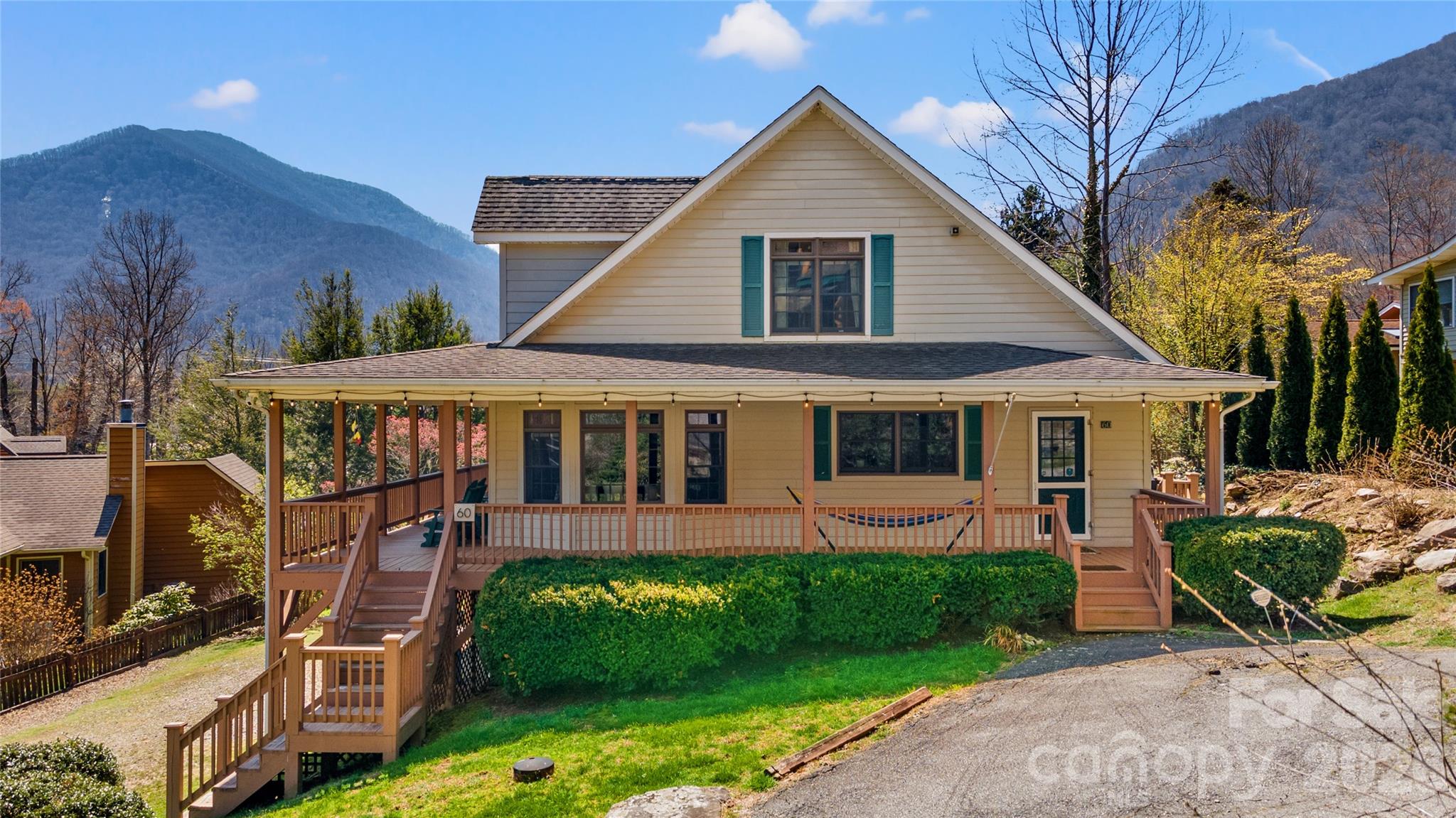 60 Rolling Lane Property Photo 1