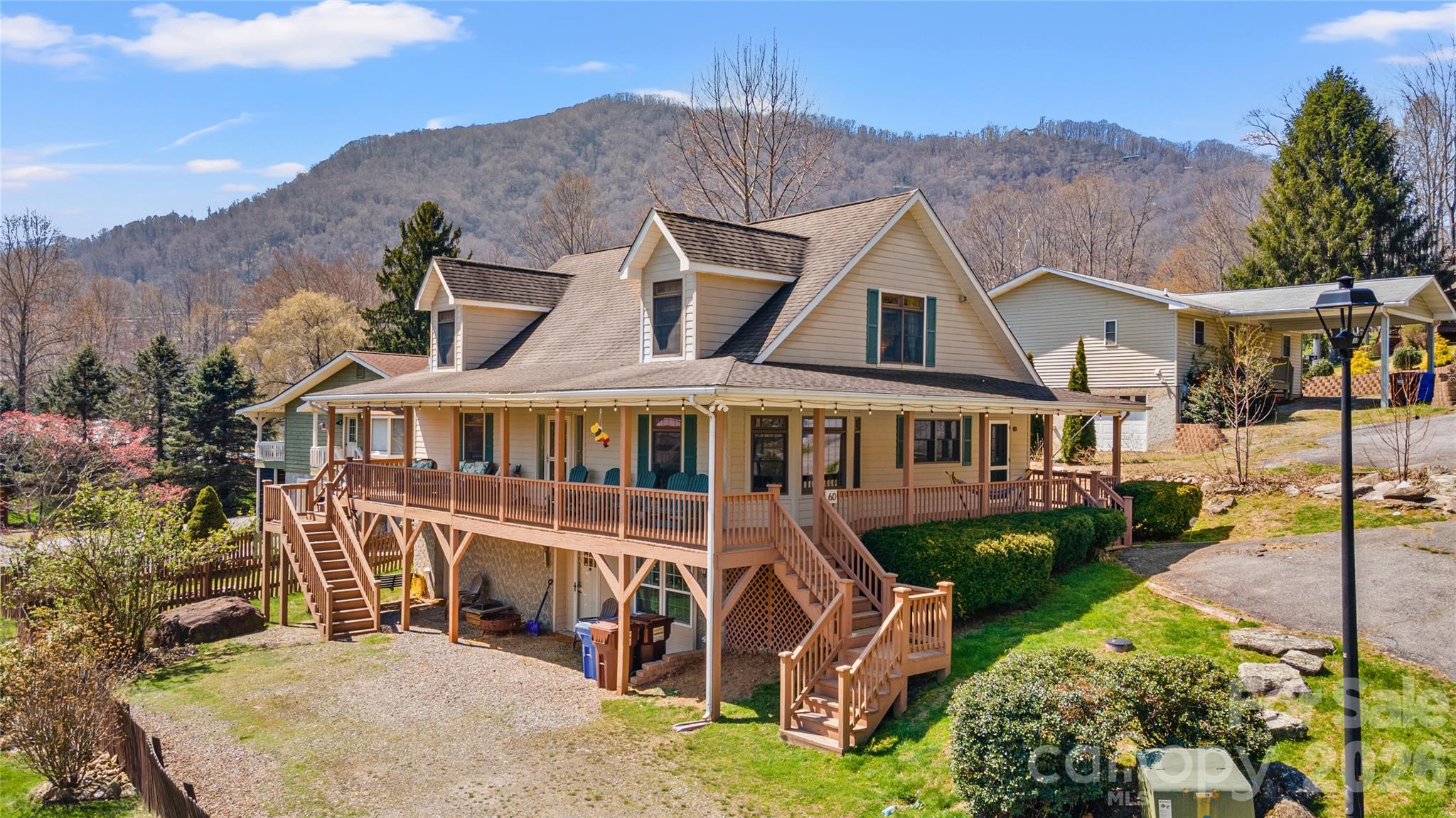 60 Rolling Lane Property Photo 4