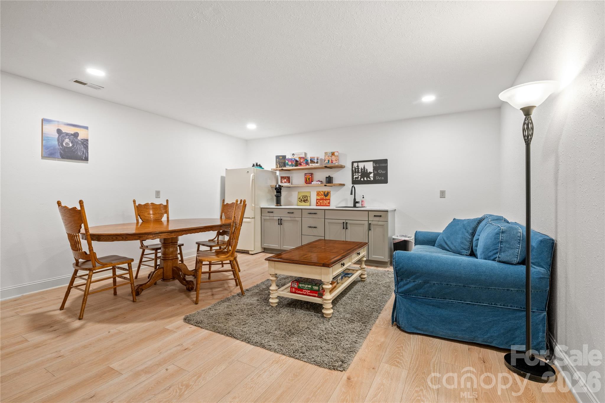 60 Rolling Lane Property Photo 9