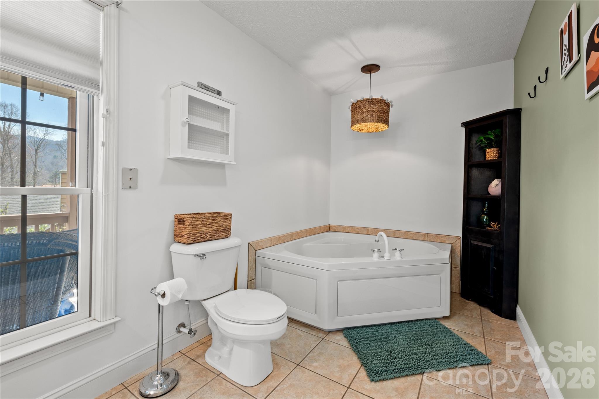 60 Rolling Lane Property Photo 24