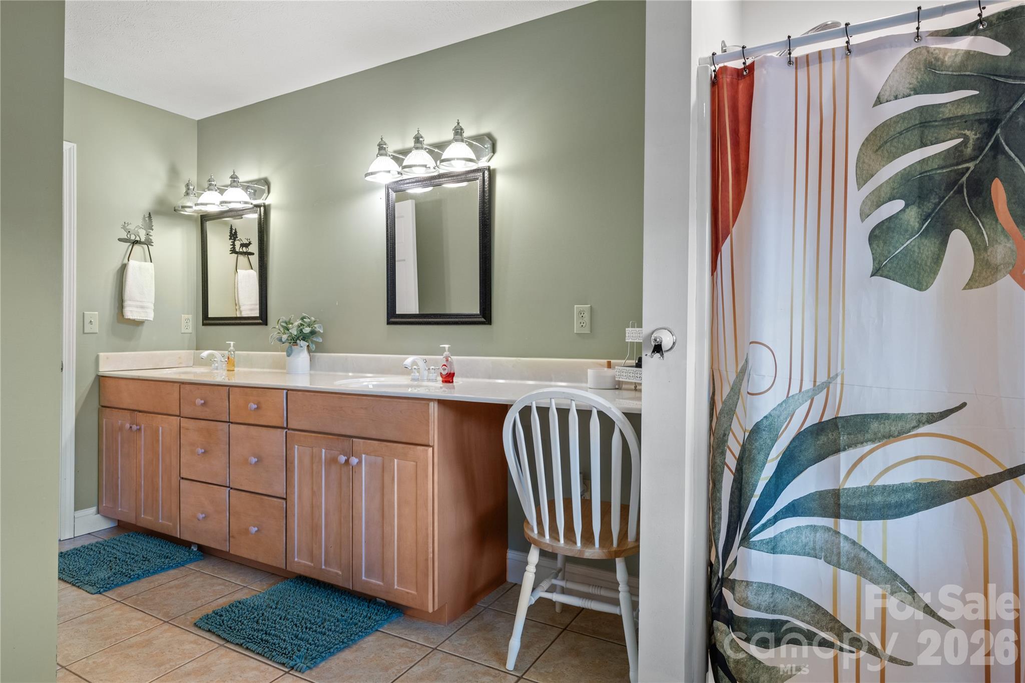 60 Rolling Lane Property Photo 25