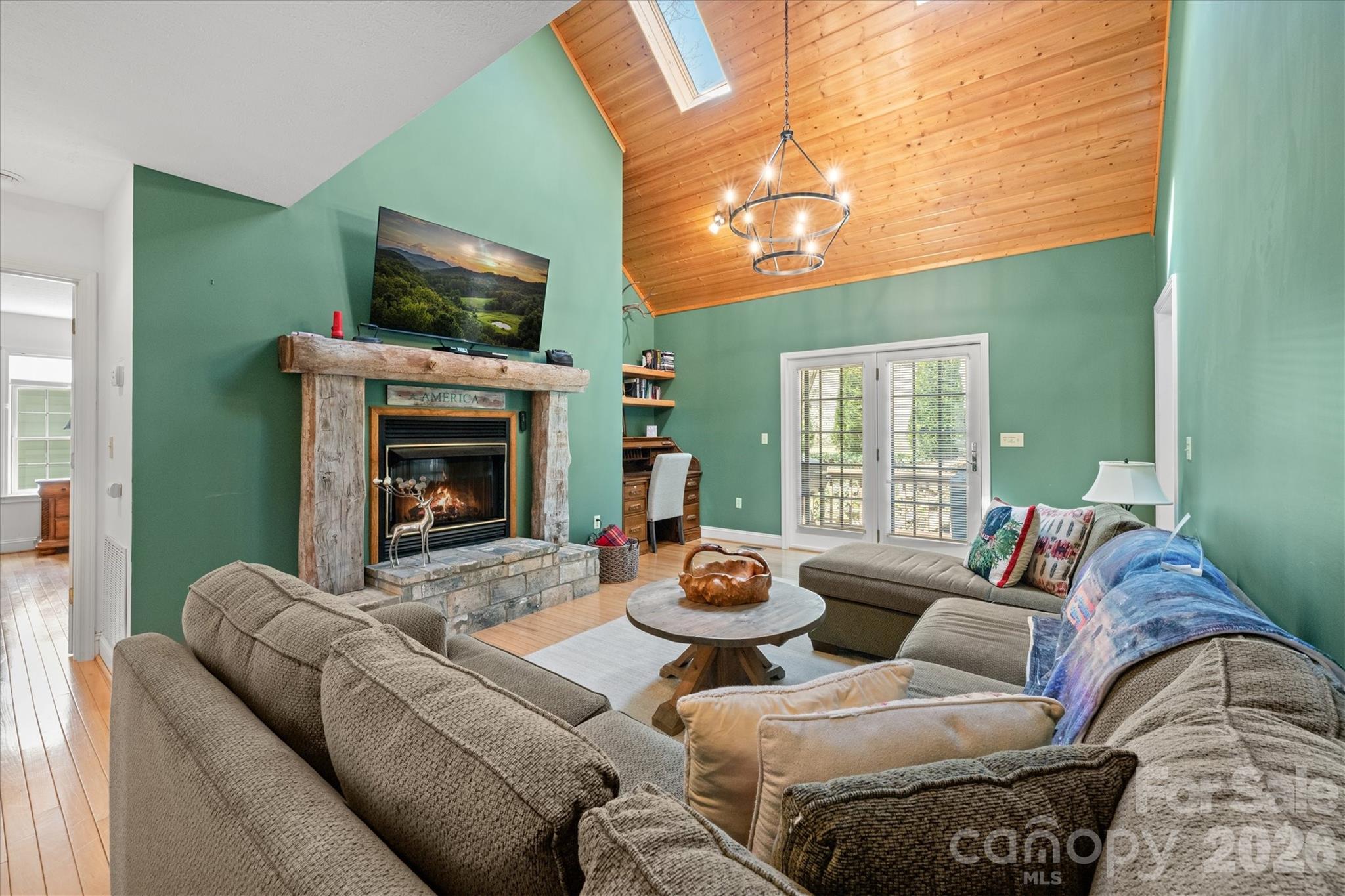 60 Rolling Lane Property Photo 43