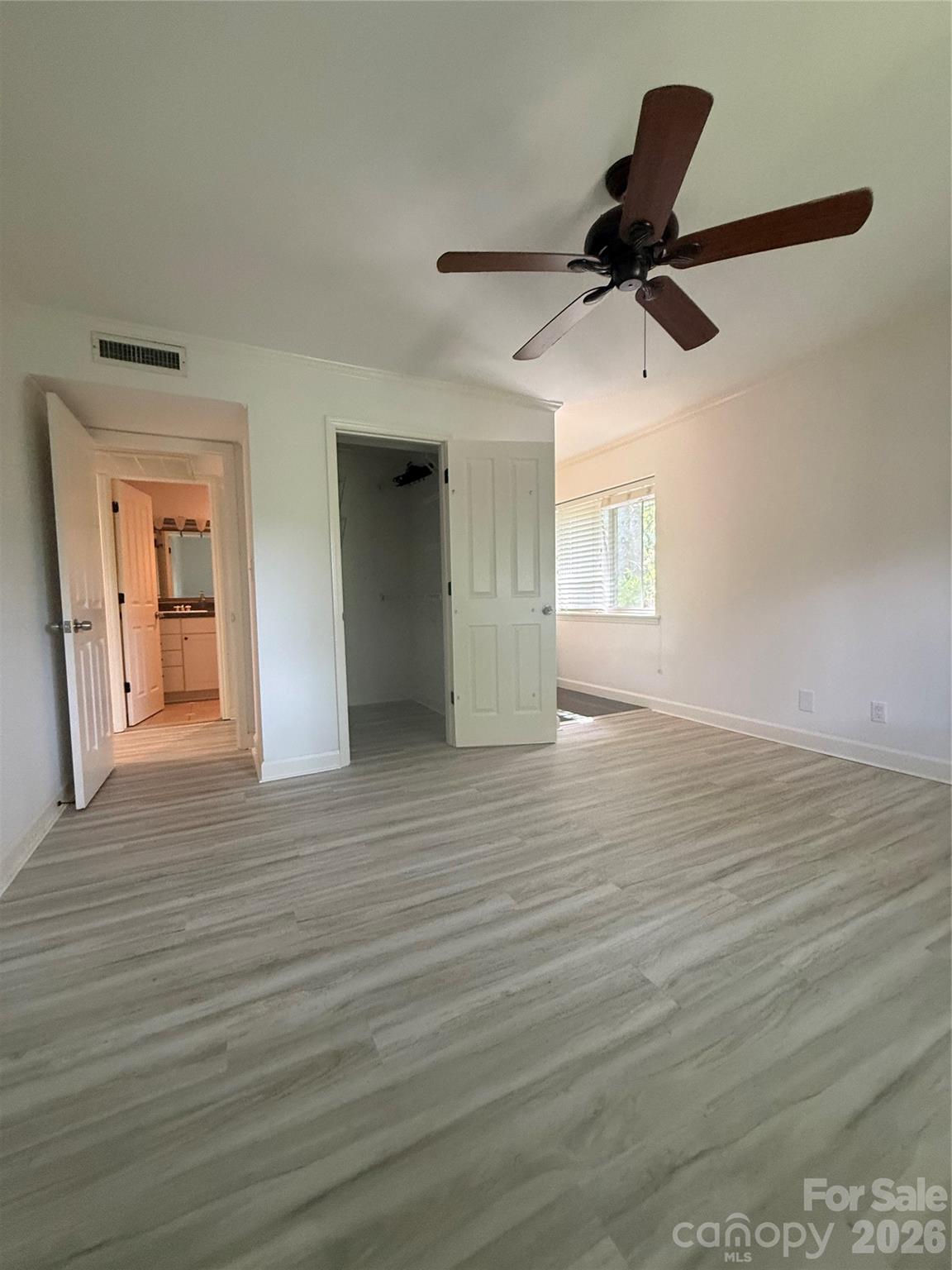 1323 Queens Road Property Photo 7