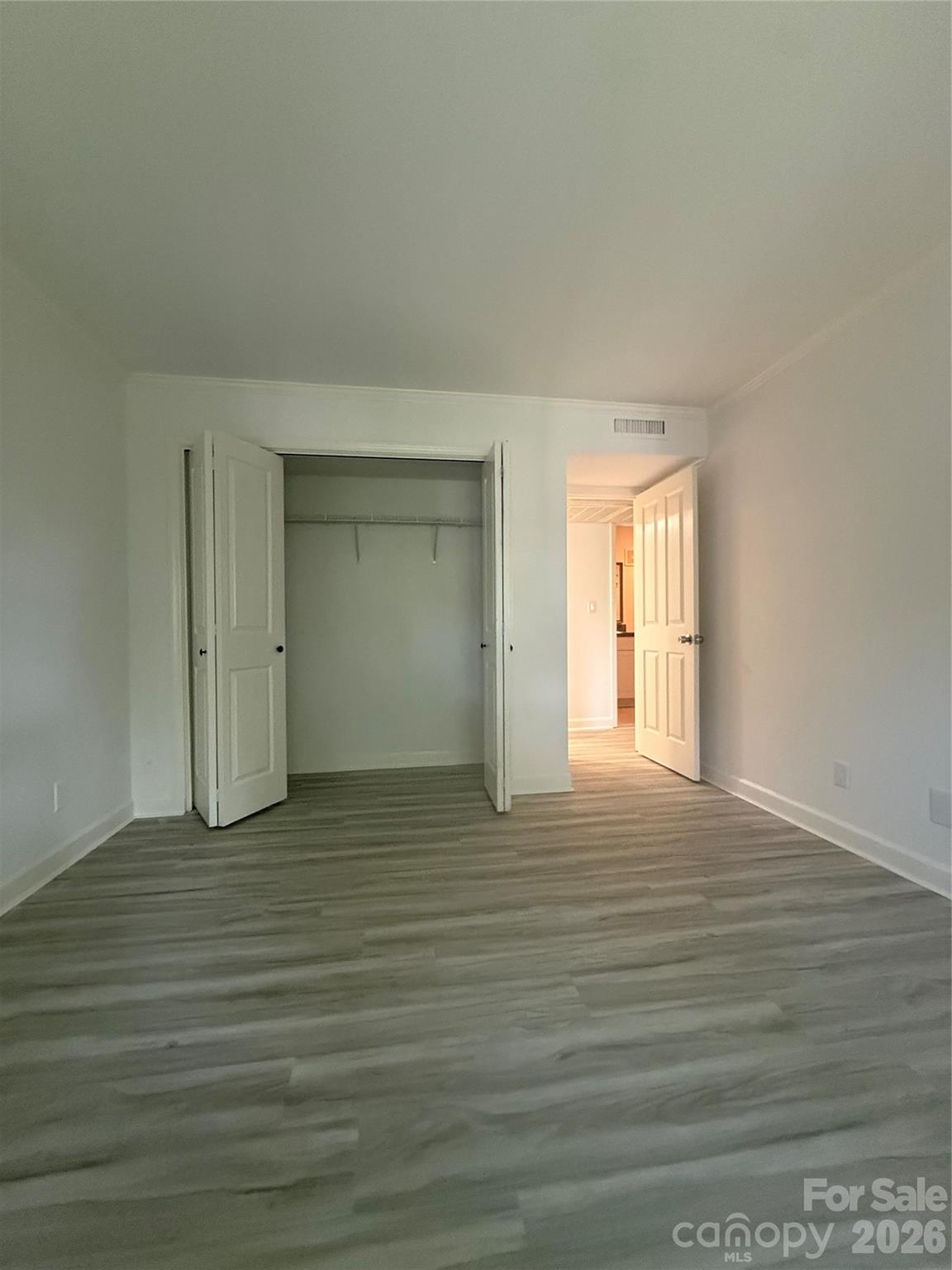 1323 Queens Road Property Photo 10