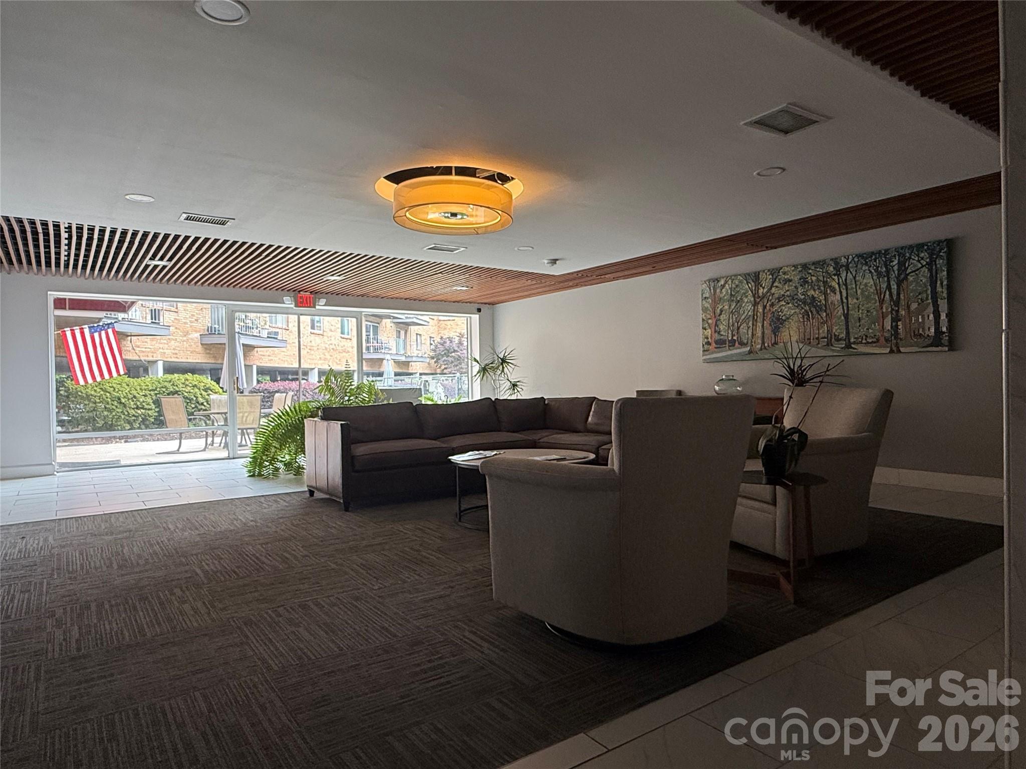 1323 Queens Road Property Photo 16