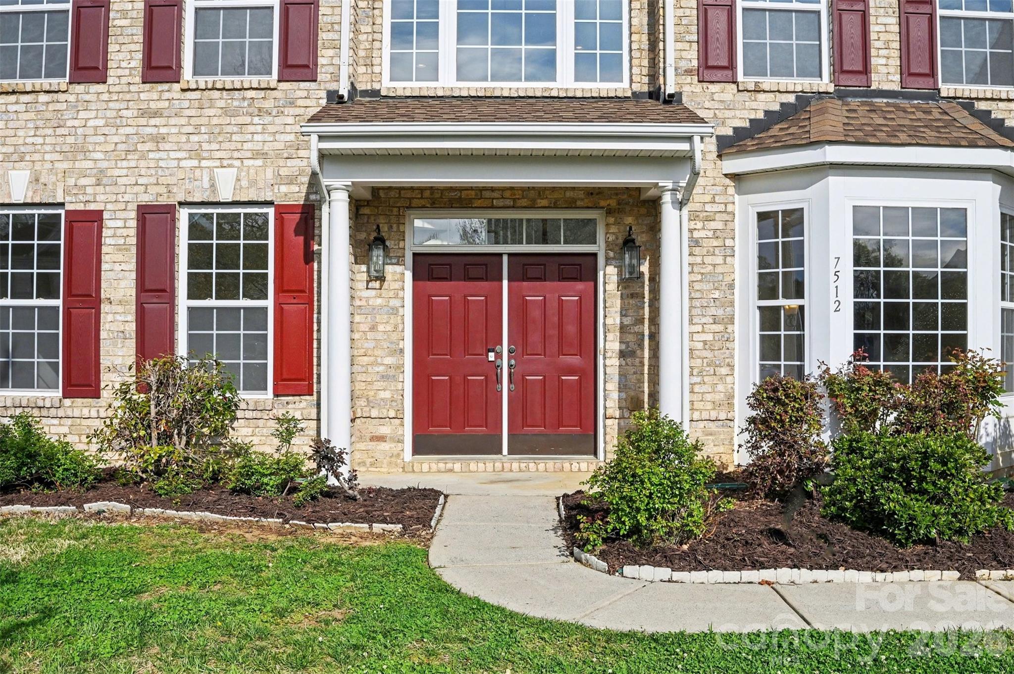 7512 Chasewater Drive Property Photo 4