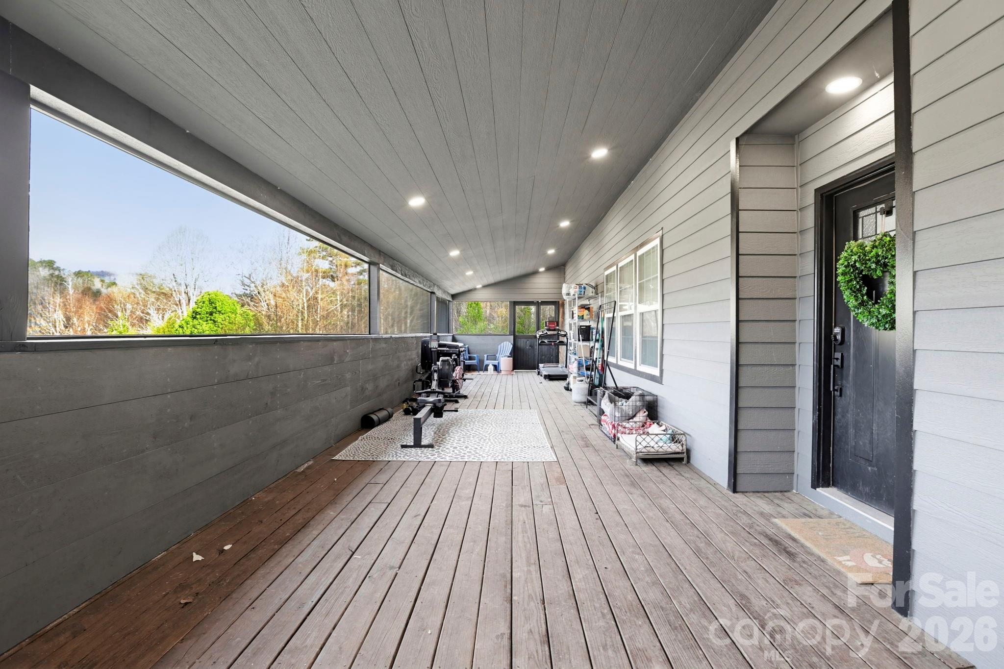 67 Nimitz Drive Property Photo 6