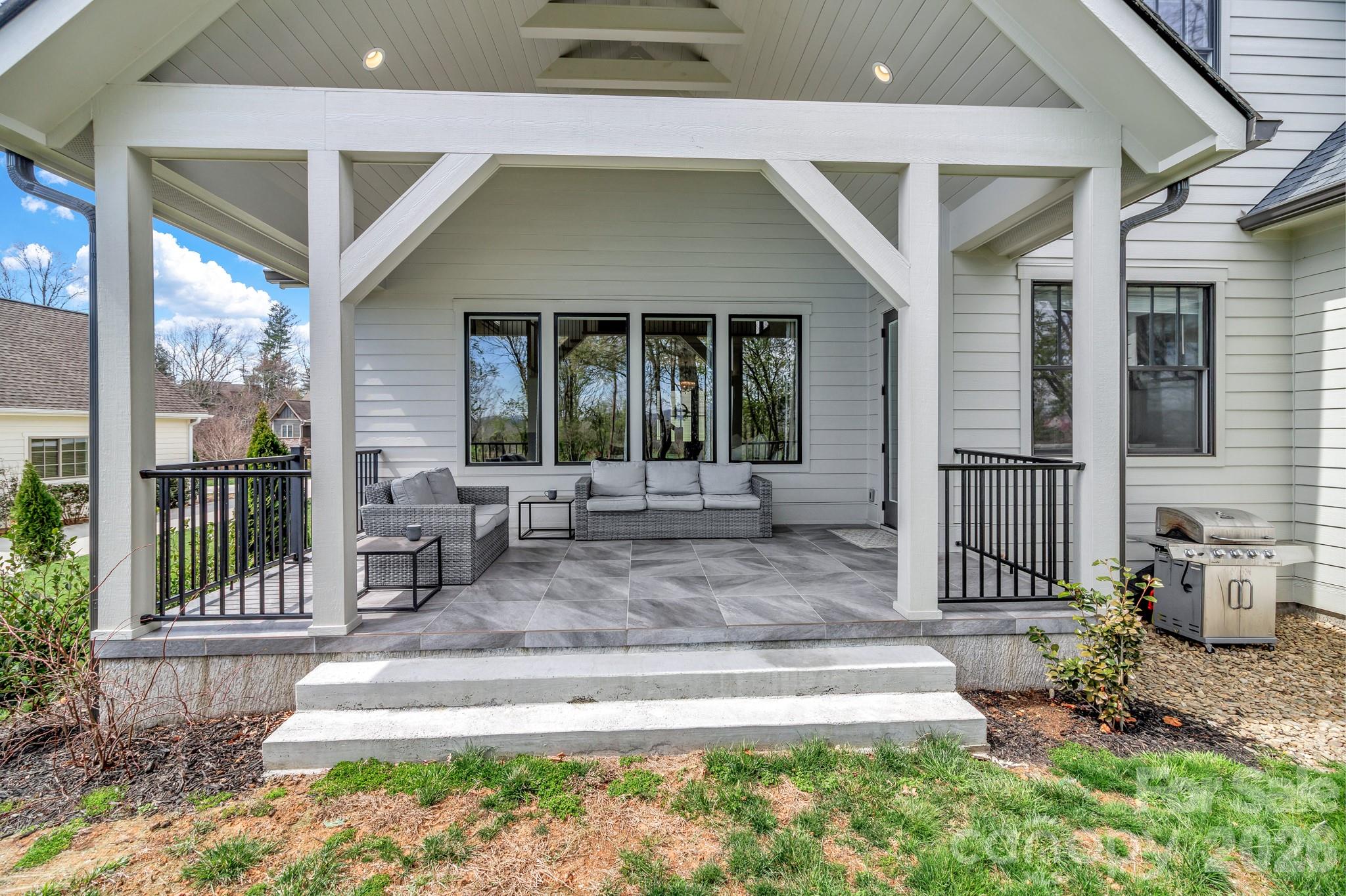 301 Rockbridge Road Property Photo 45