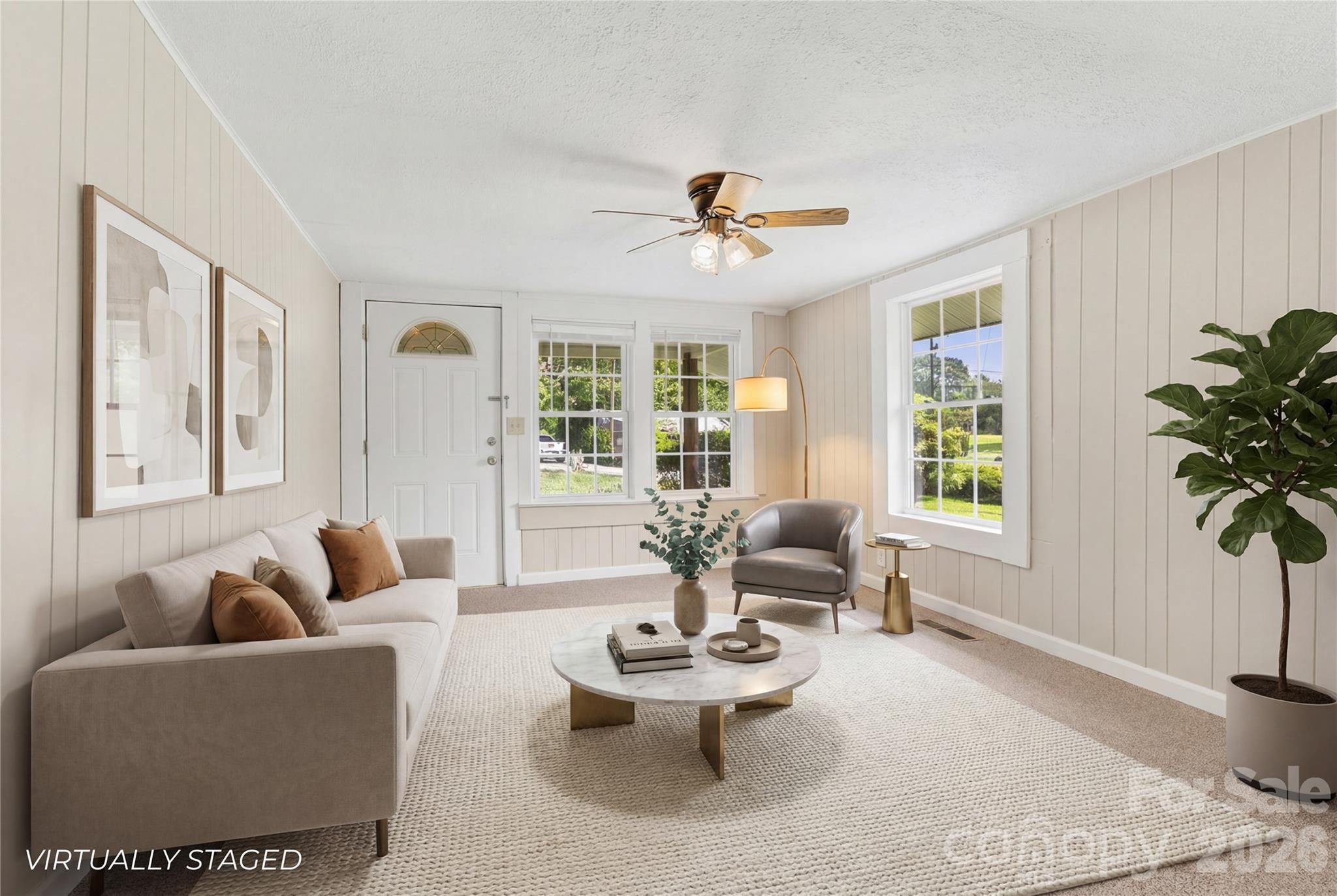 438 Loop Road Property Photo 2