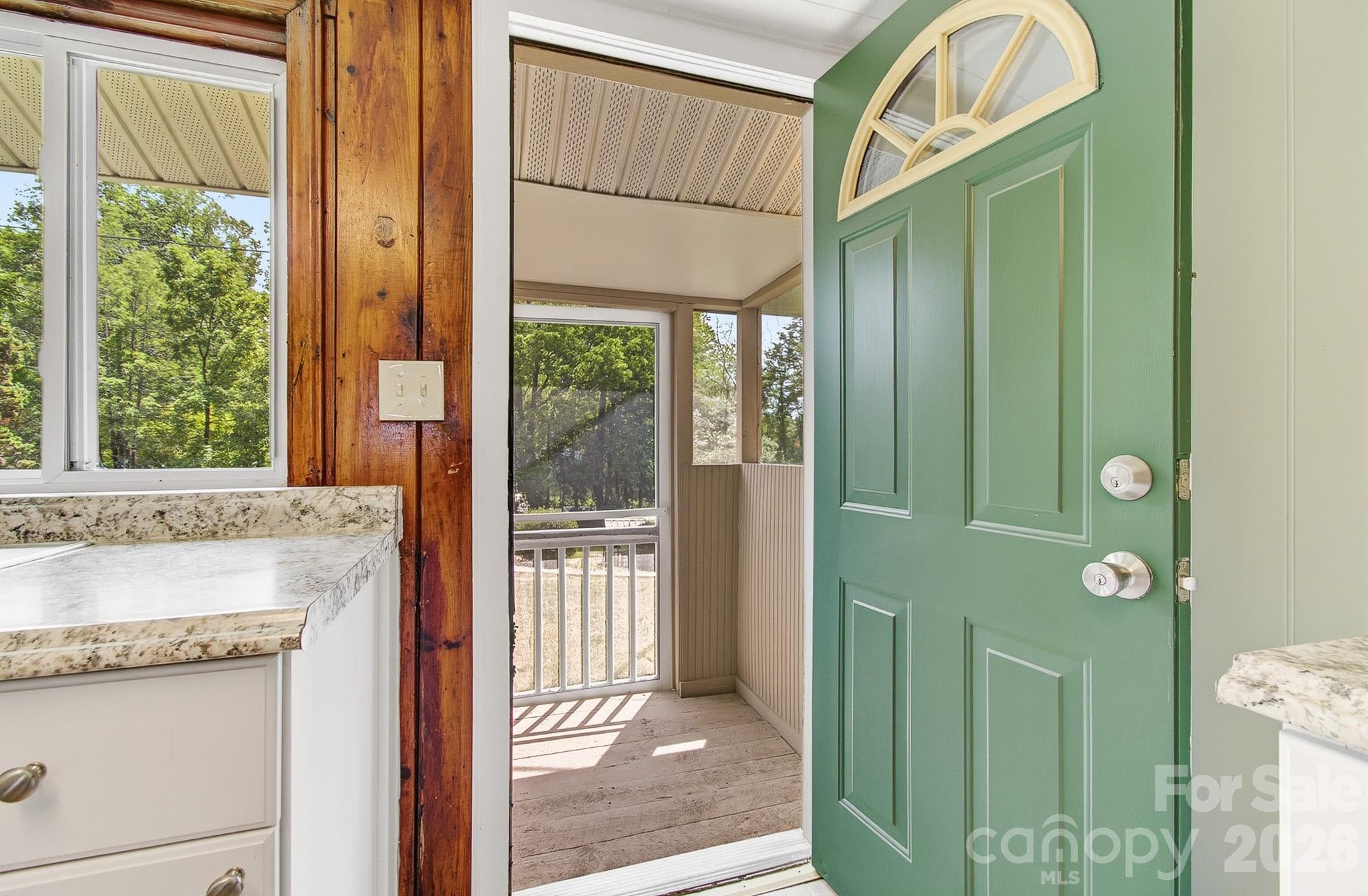 438 Loop Road Property Photo 17