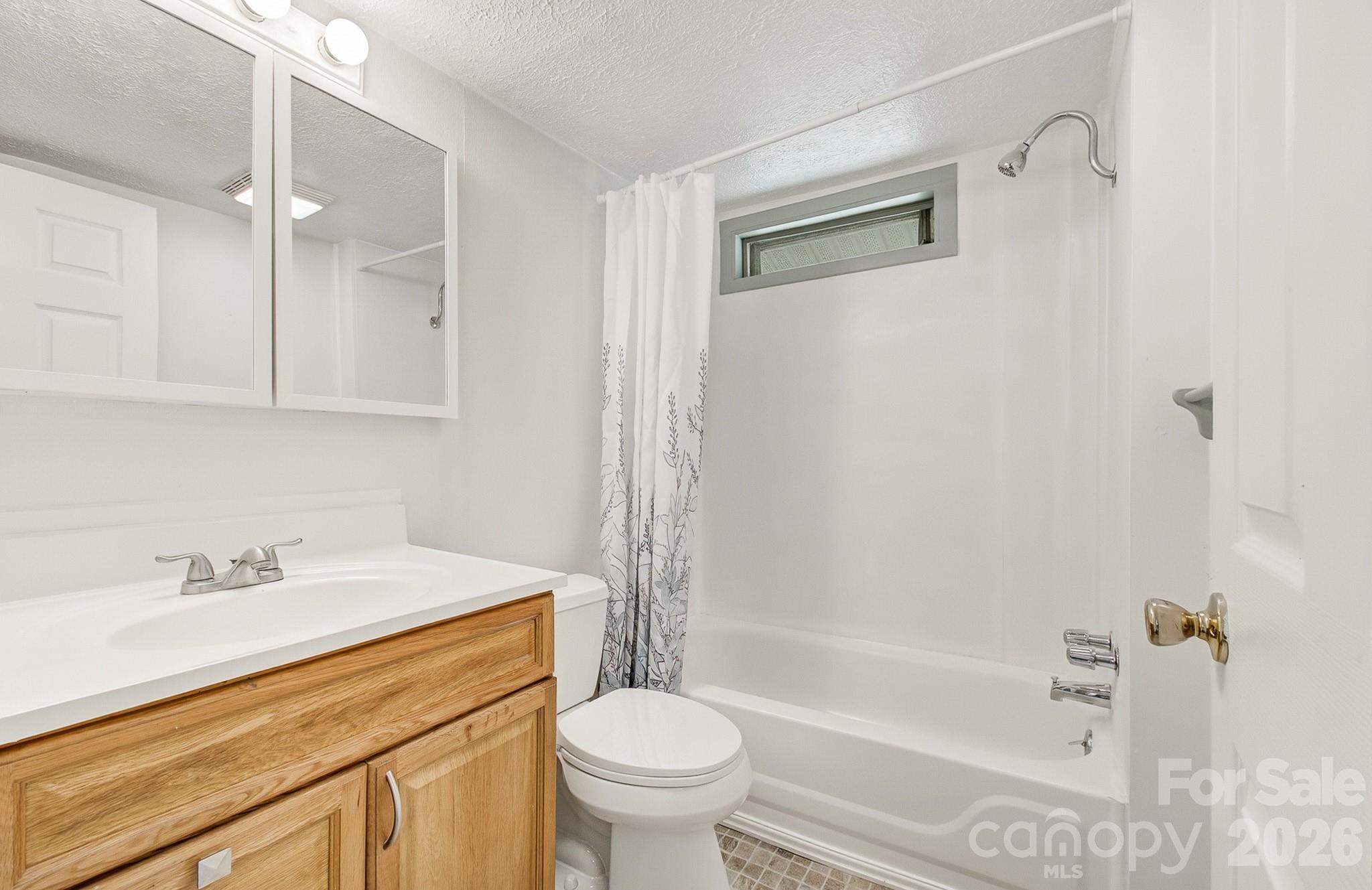 438 Loop Road Property Photo 19