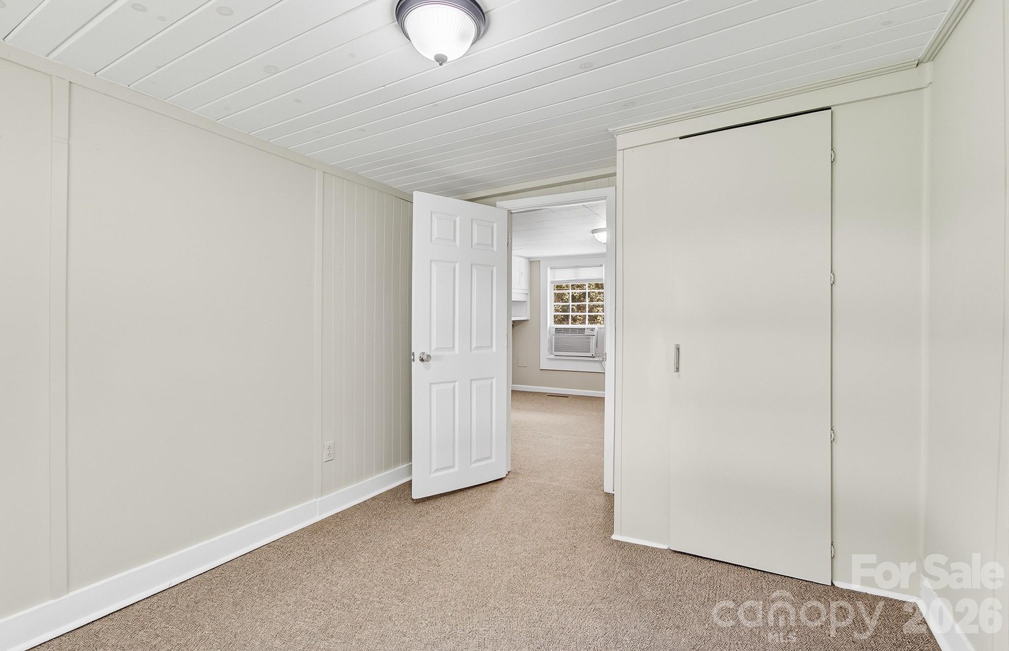 438 Loop Road Property Photo 22
