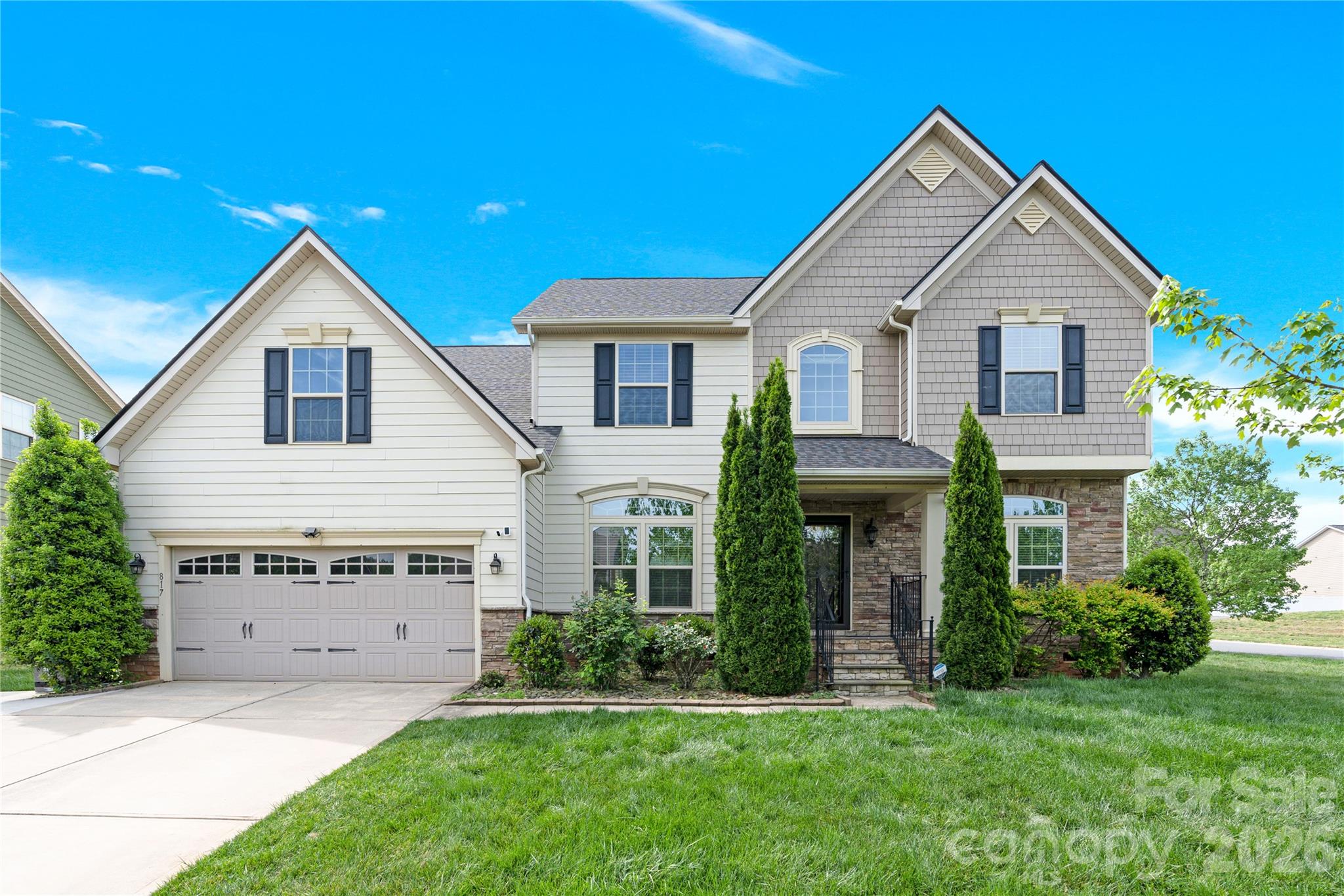 817 Wingthorn Rose Drive 34 Property Photo 2