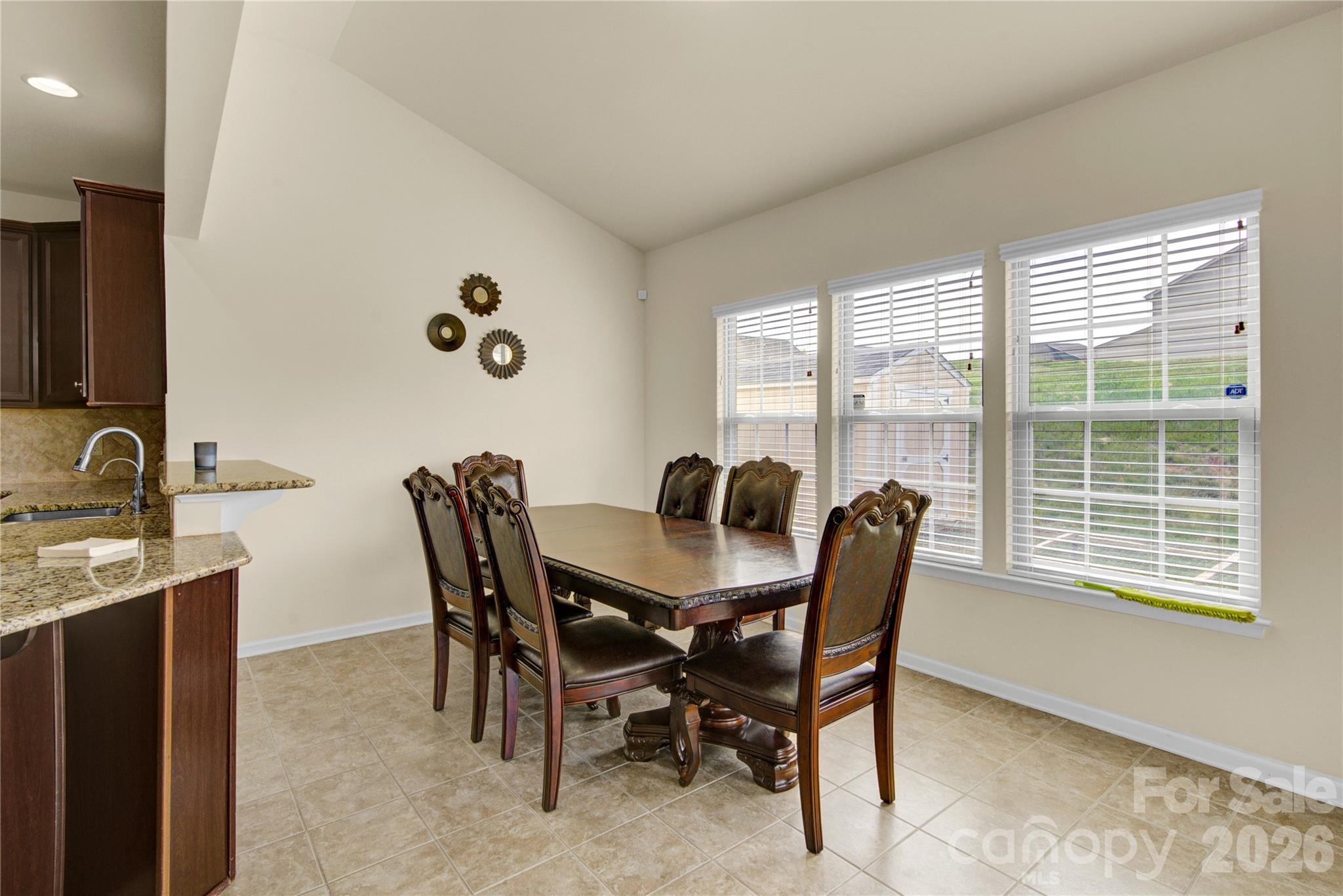 817 Wingthorn Rose Drive 34 Property Photo 19