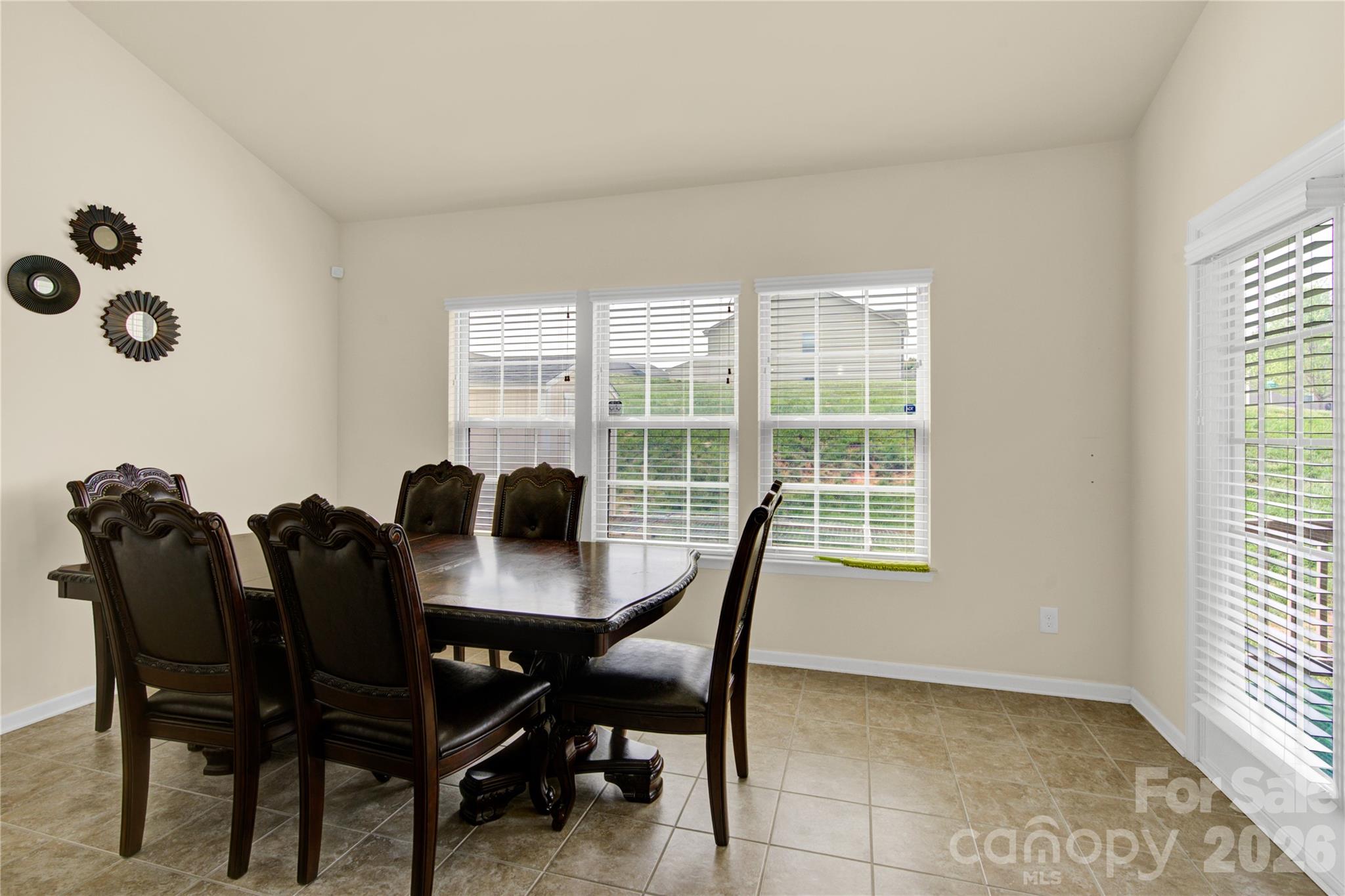 817 Wingthorn Rose Drive 34 Property Photo 20