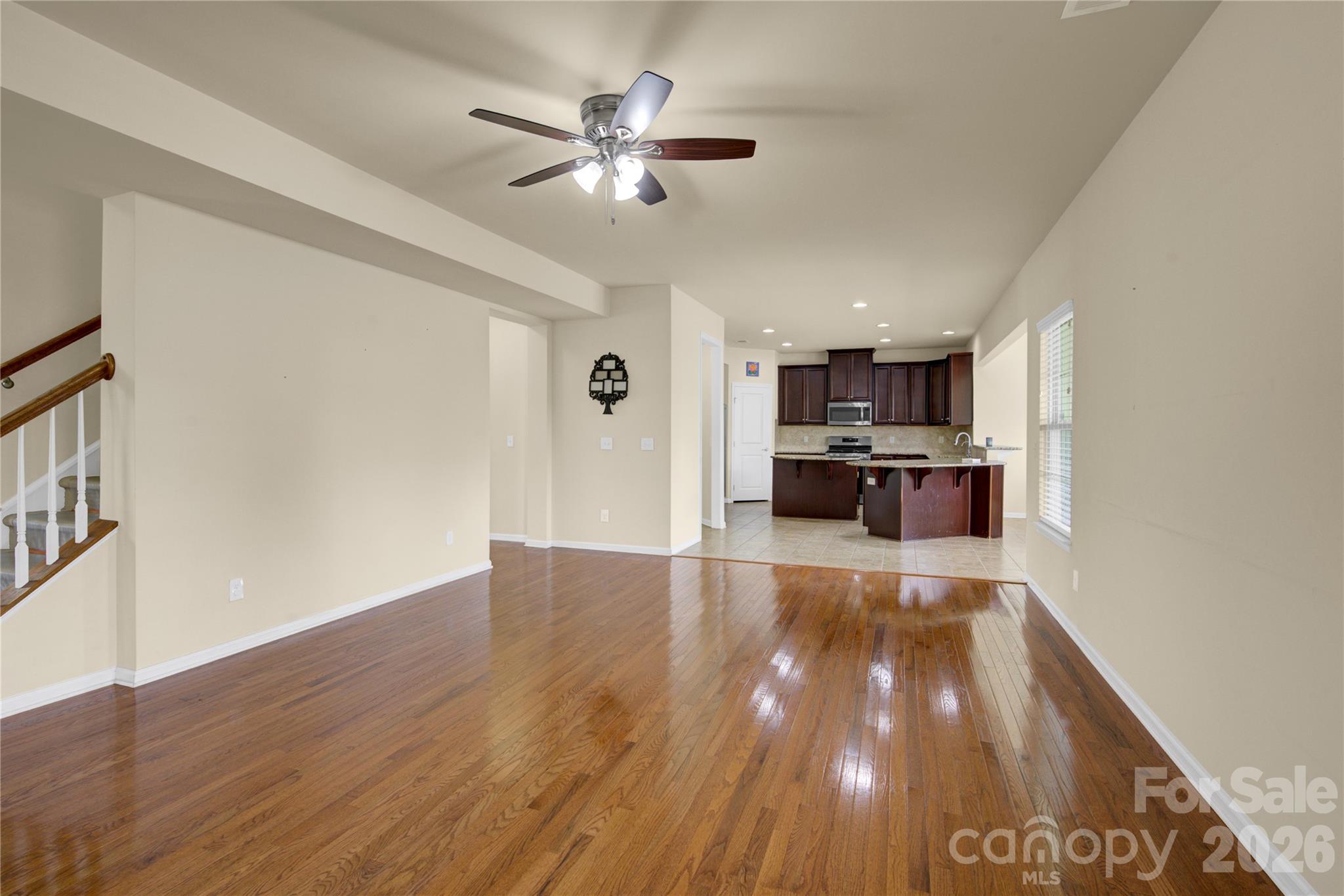 817 Wingthorn Rose Drive 34 Property Photo 22