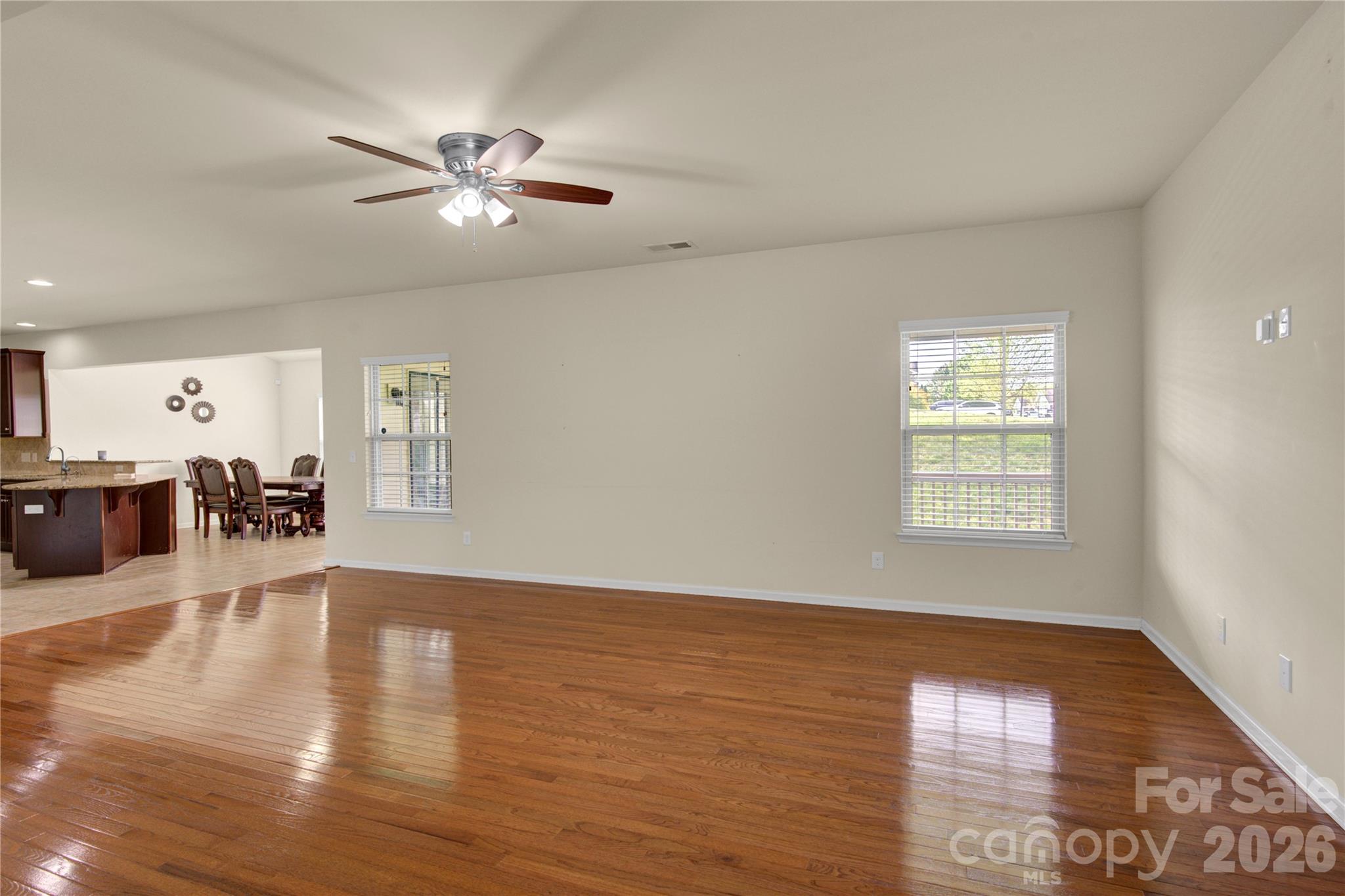 817 Wingthorn Rose Drive 34 Property Photo 23
