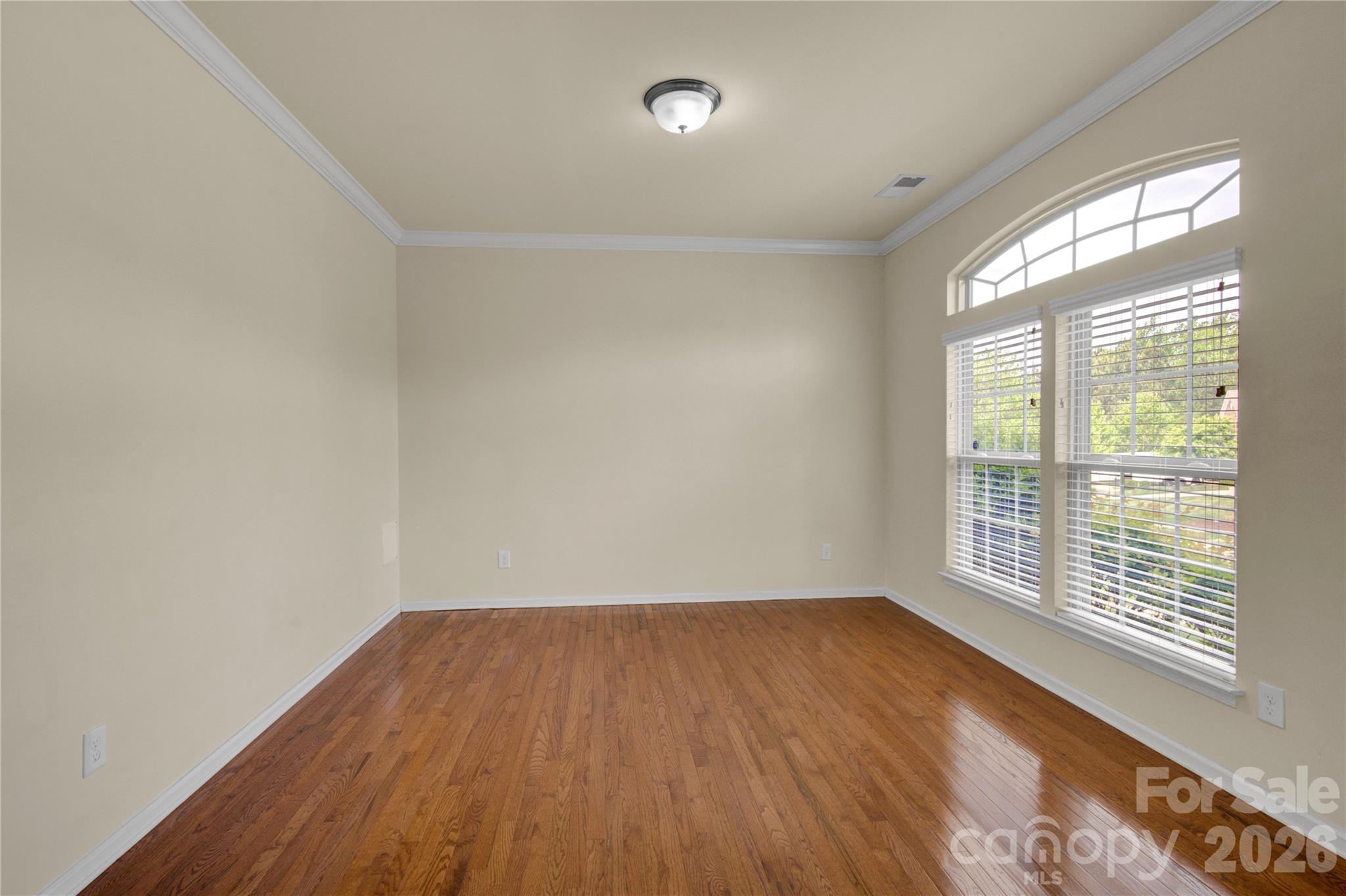 817 Wingthorn Rose Drive 34 Property Photo 28