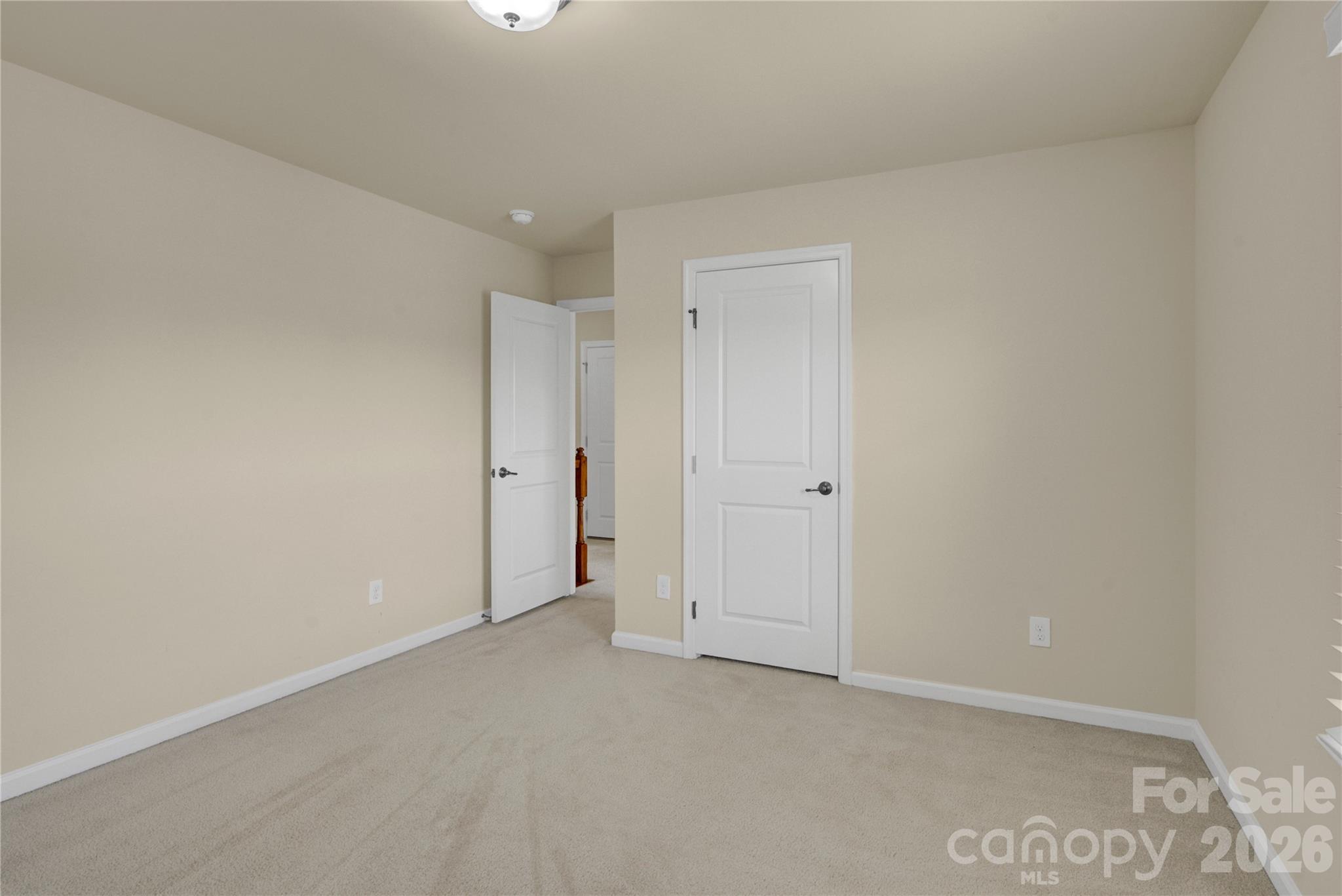 817 Wingthorn Rose Drive 34 Property Photo 31