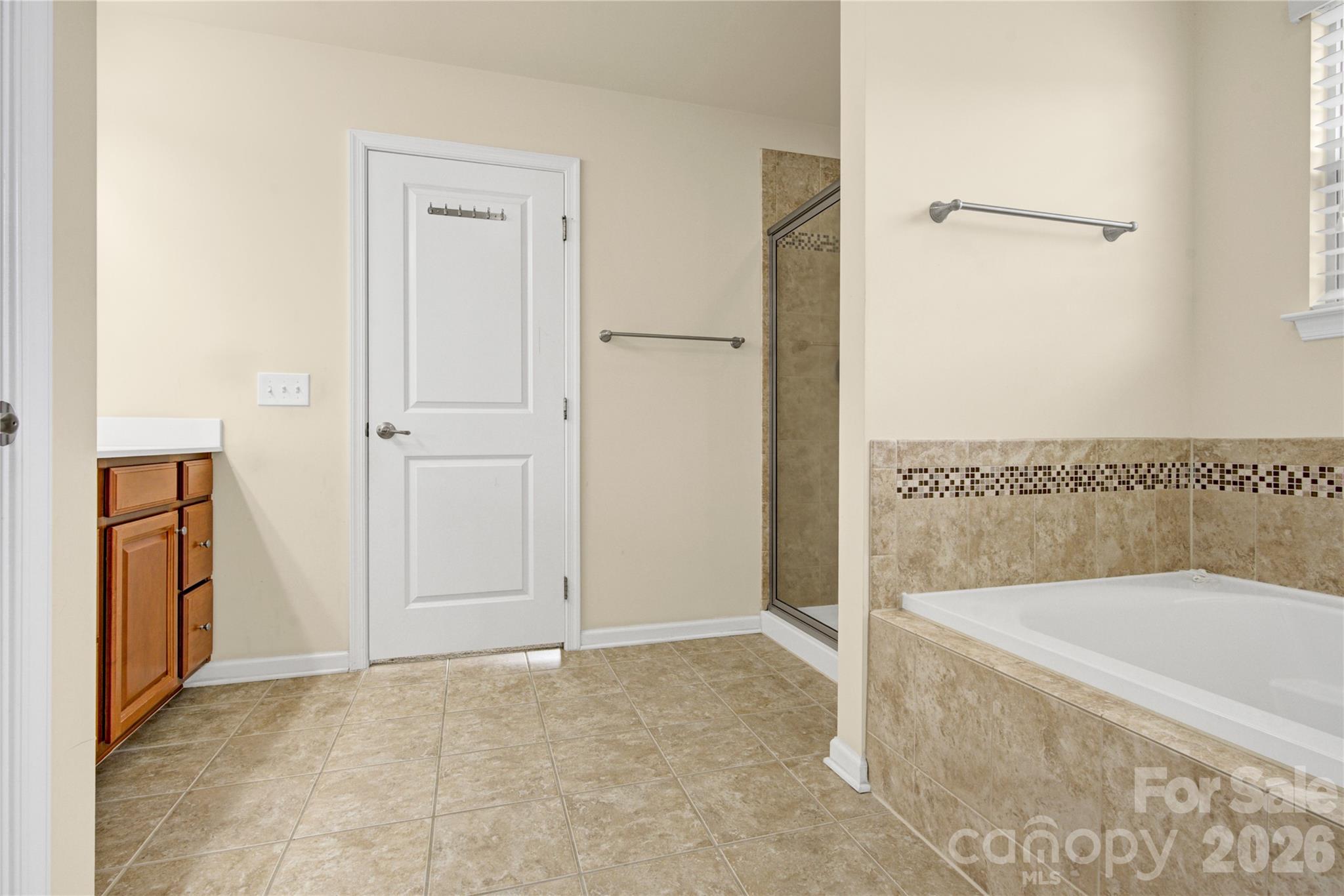817 Wingthorn Rose Drive 34 Property Photo 42