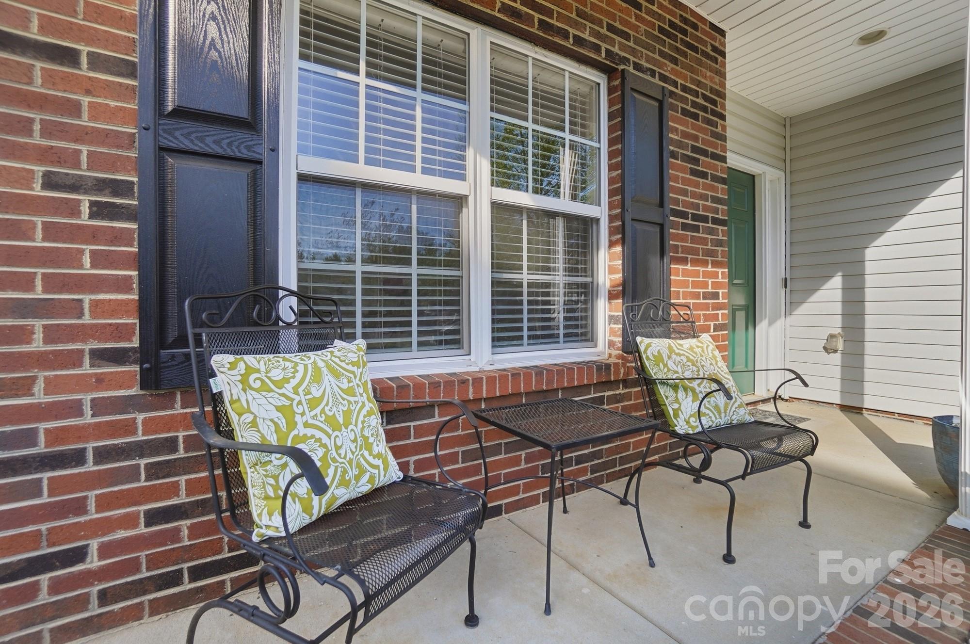 2109 Coral Berry Lane Property Photo 4