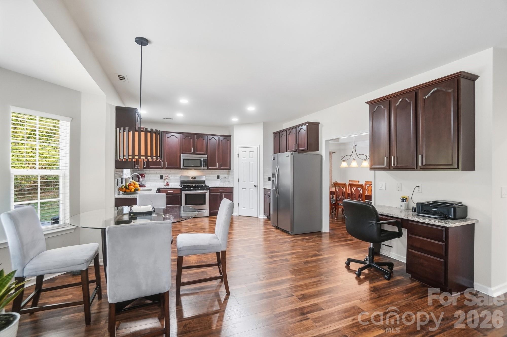 2109 Coral Berry Lane Property Photo 16