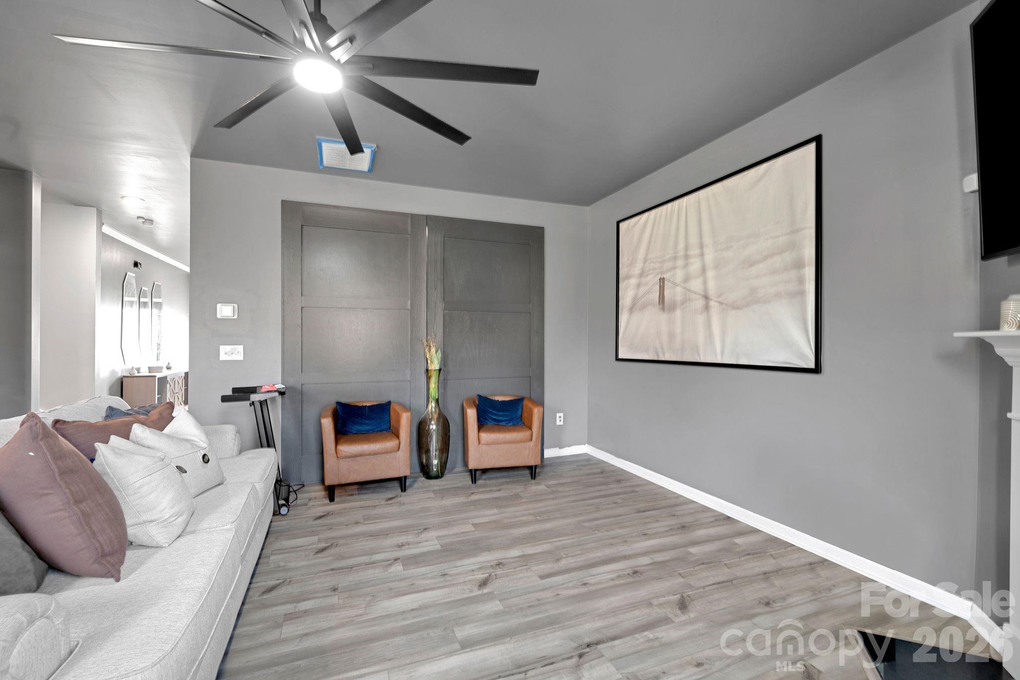 168 Haddonsfield Drive Property Photo 8