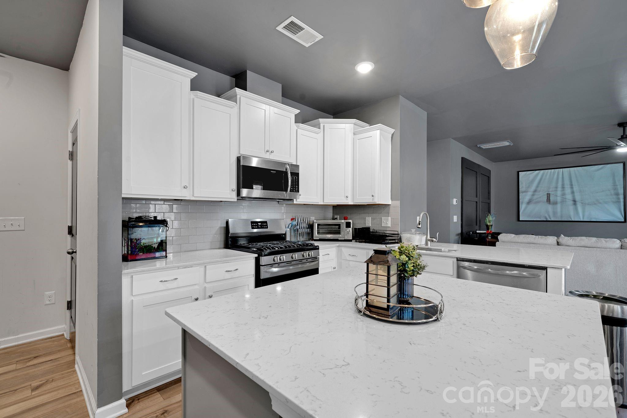 168 Haddonsfield Drive Property Photo 12