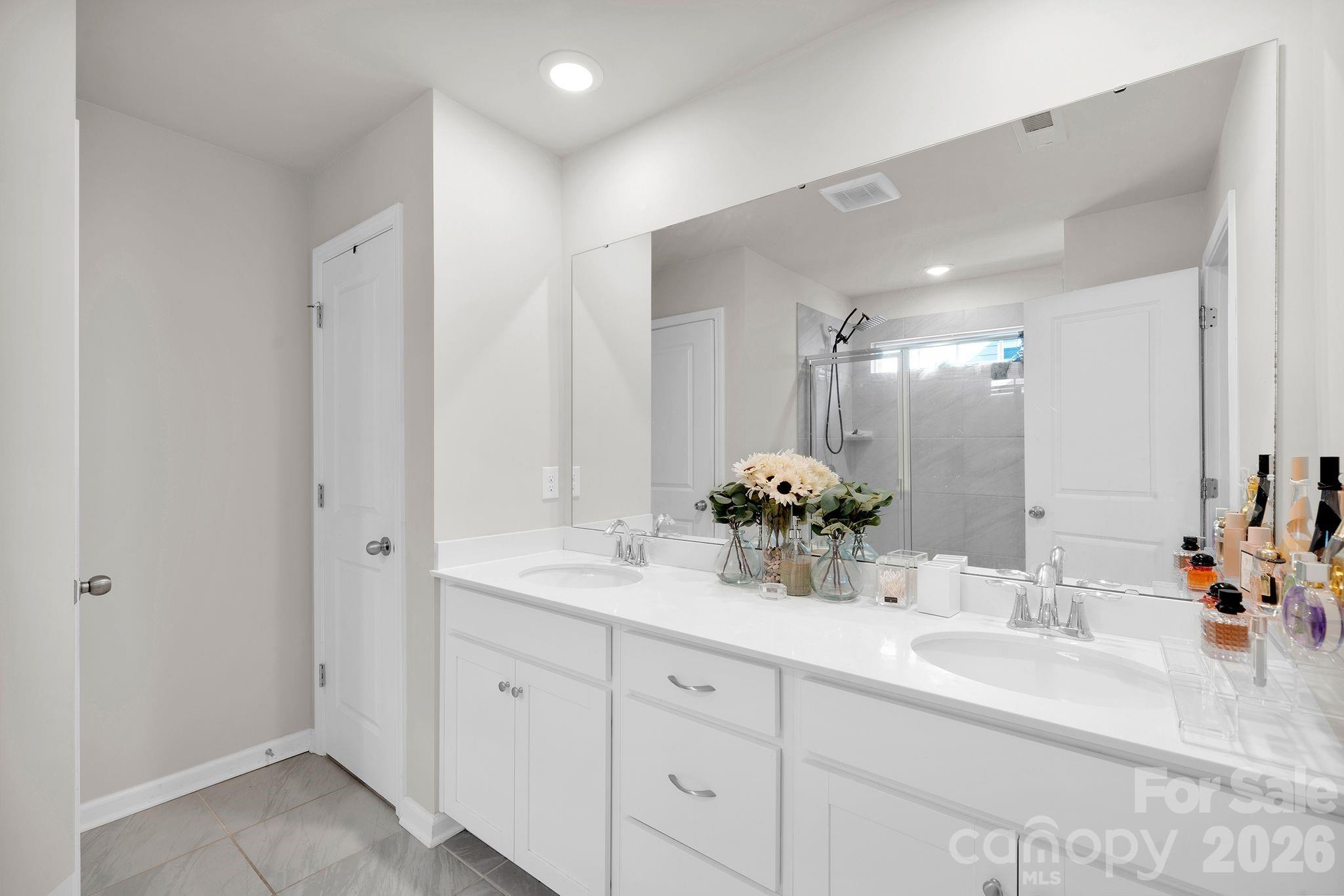 168 Haddonsfield Drive Property Photo 24