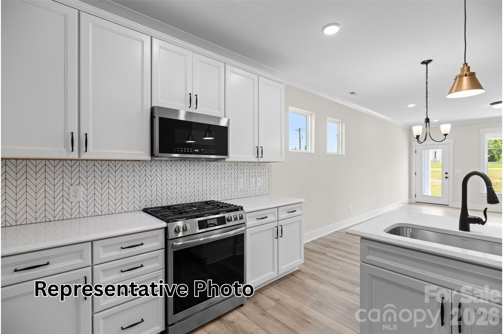 13110 Foxberry Road Property Photo 9