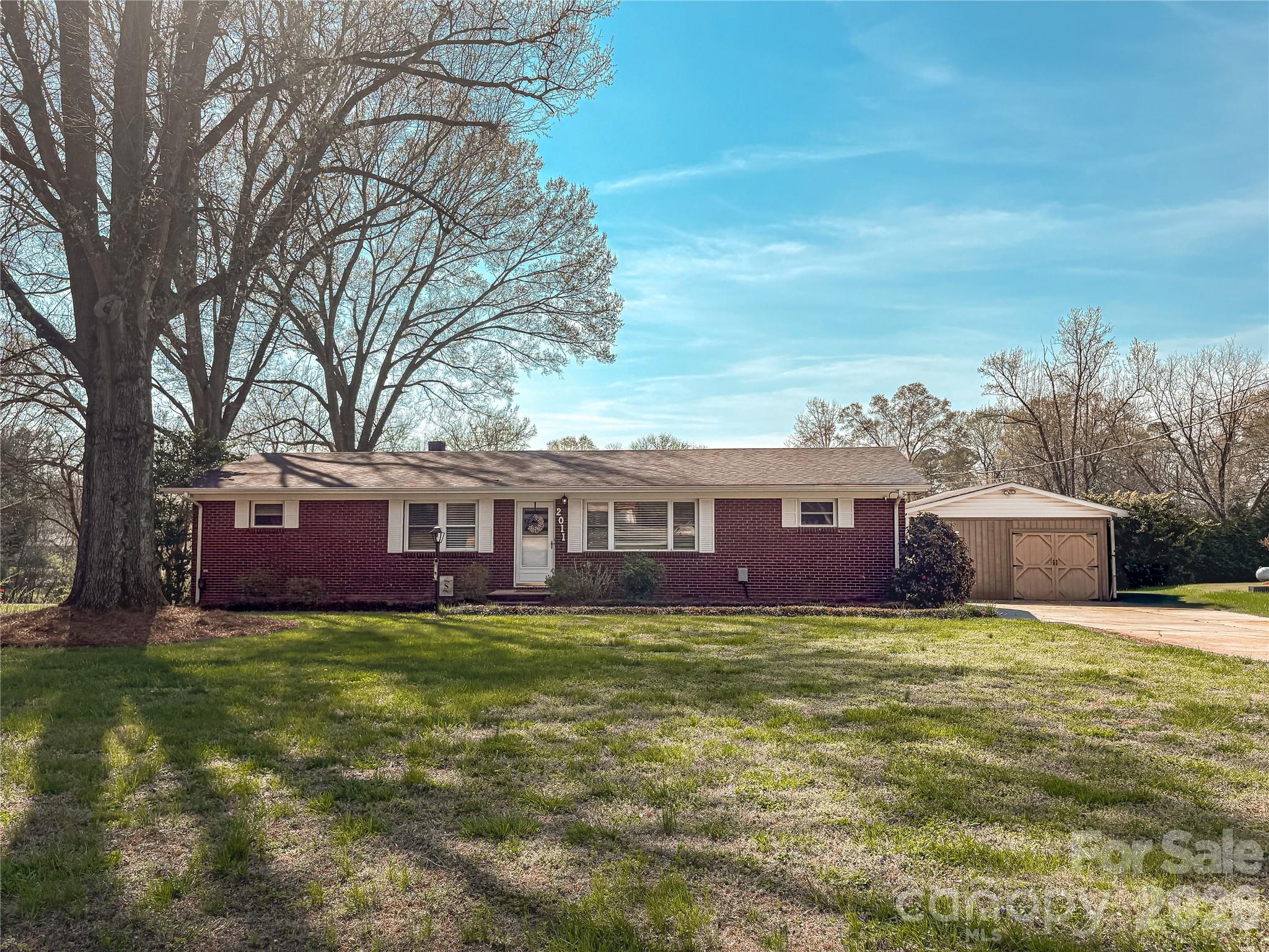 2011 Mountain Creek Road