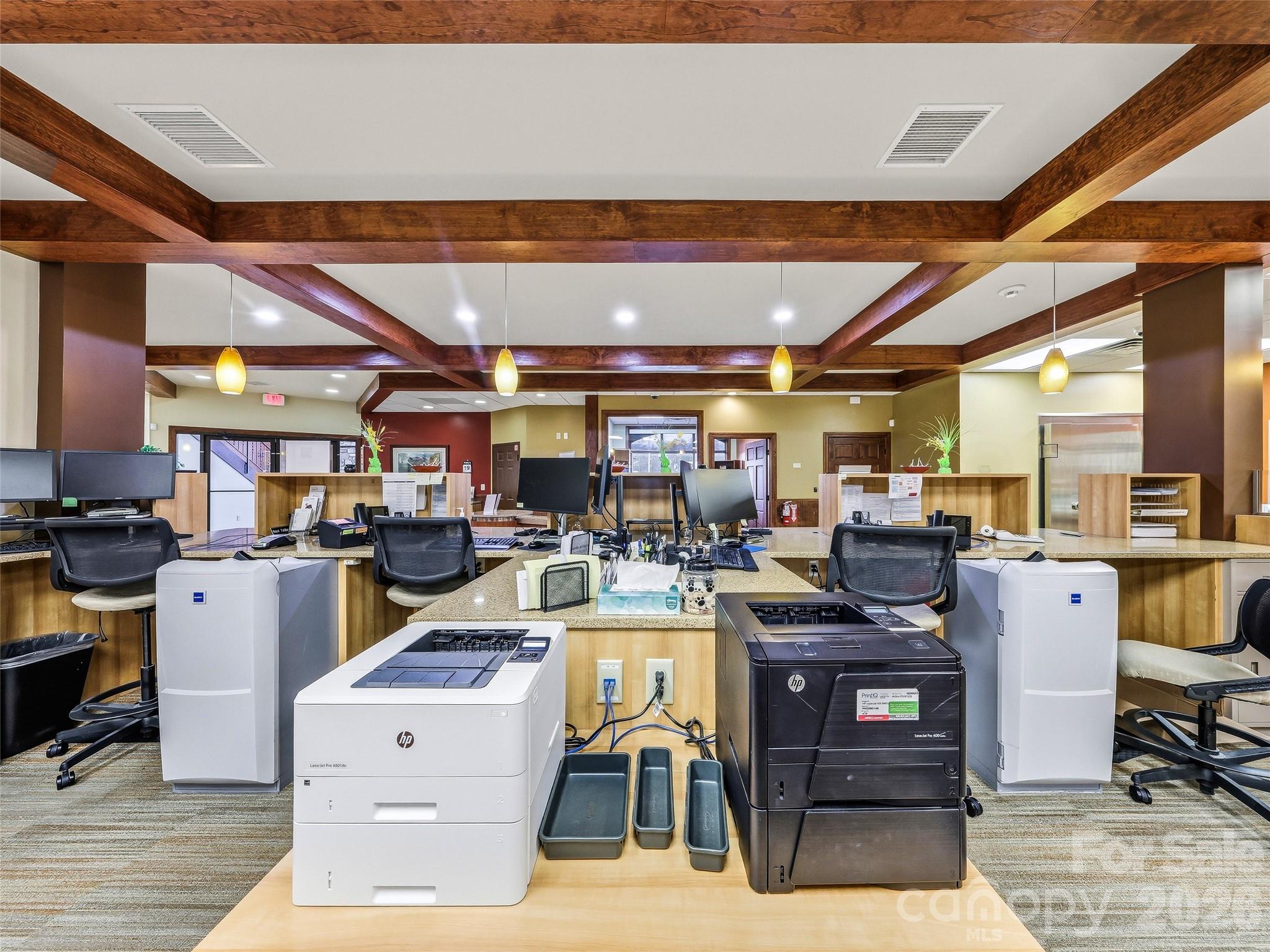 101 Jack Street Property Photo 28