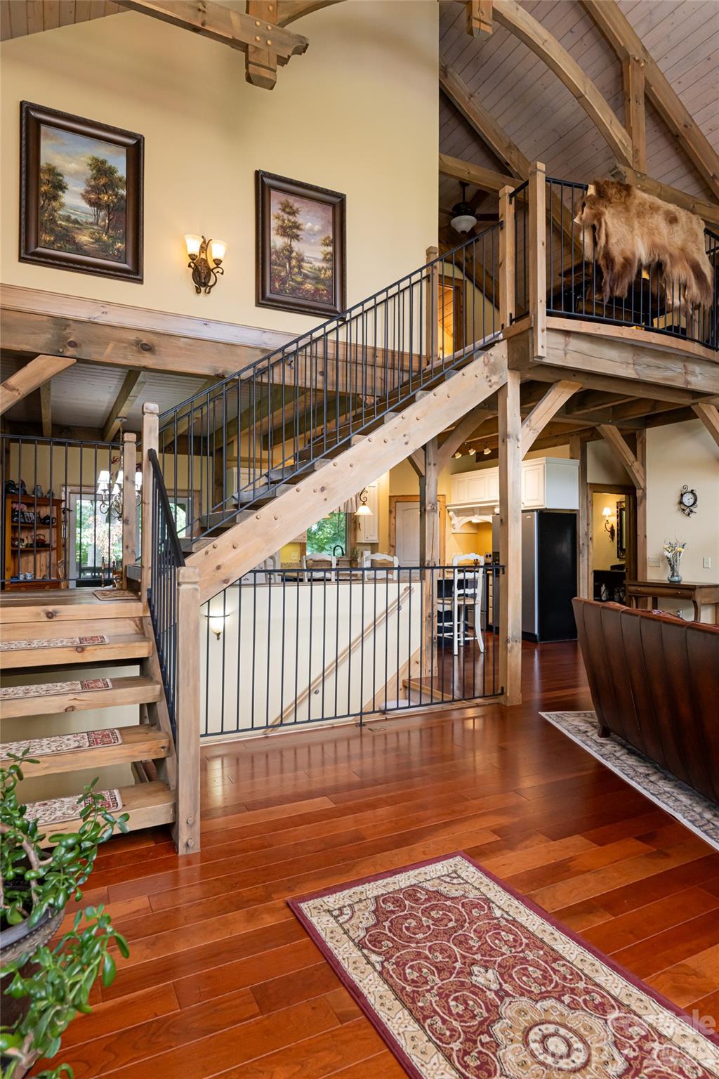 649 Panoramic Loop Property Photo 6