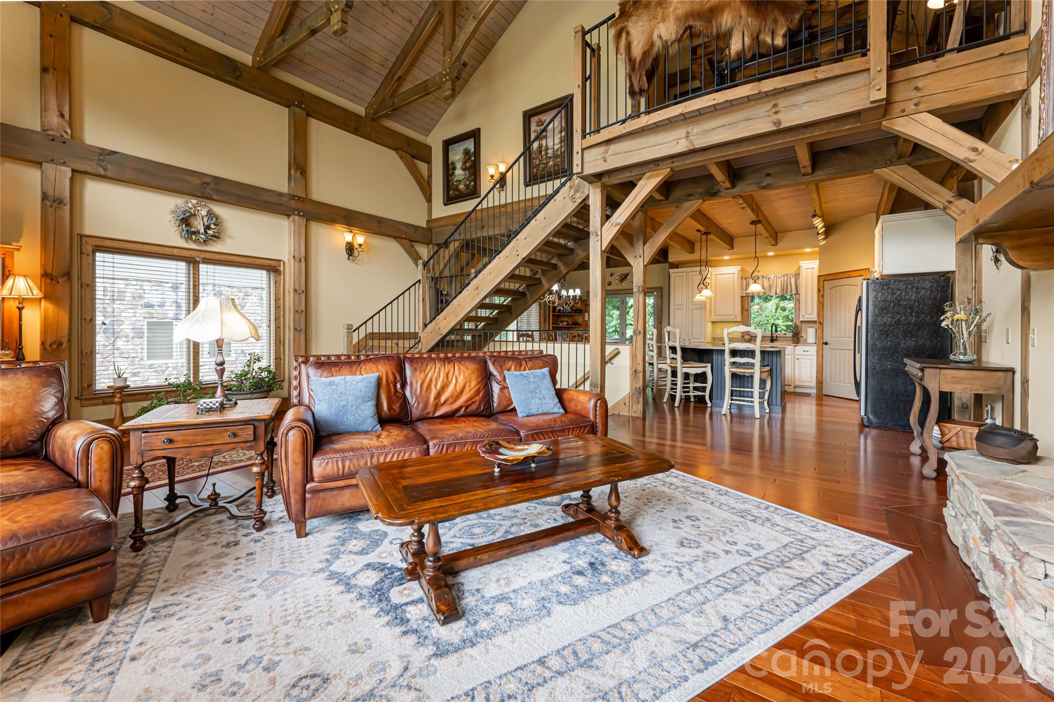 649 Panoramic Loop Property Photo 9