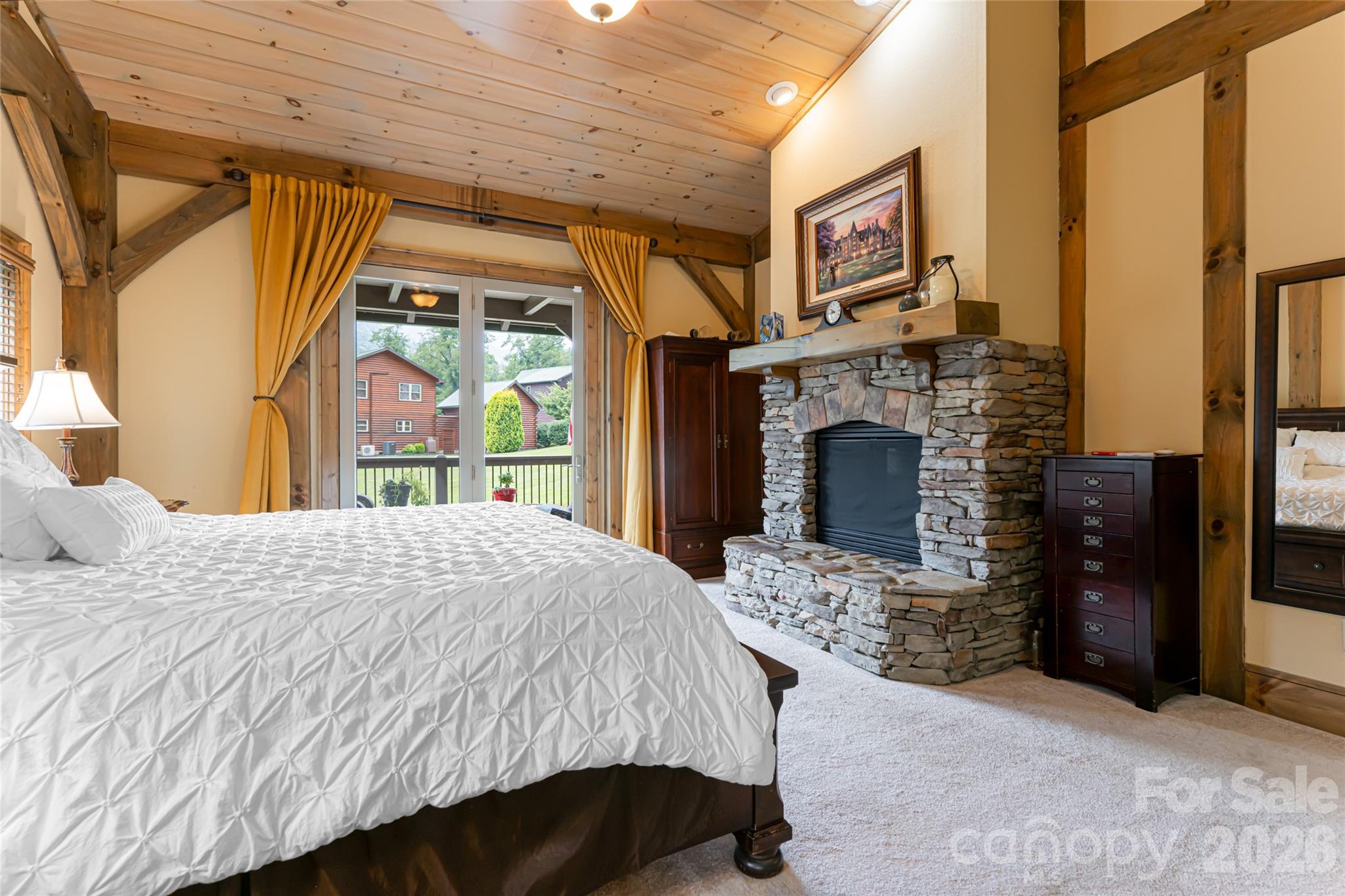 649 Panoramic Loop Property Photo 14