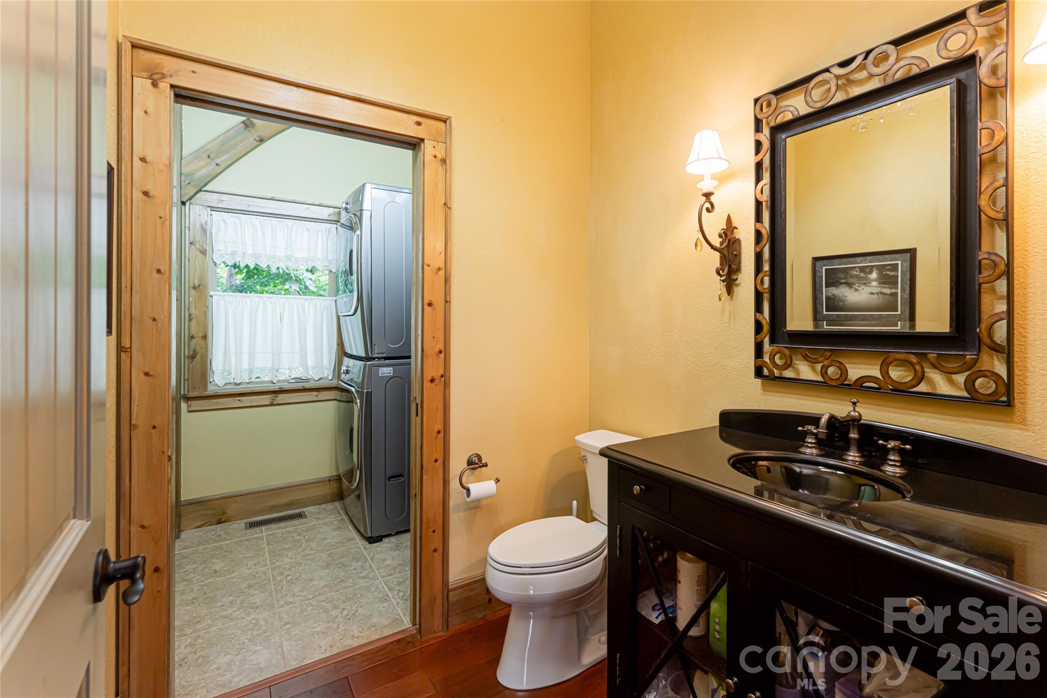 649 Panoramic Loop Property Photo 20