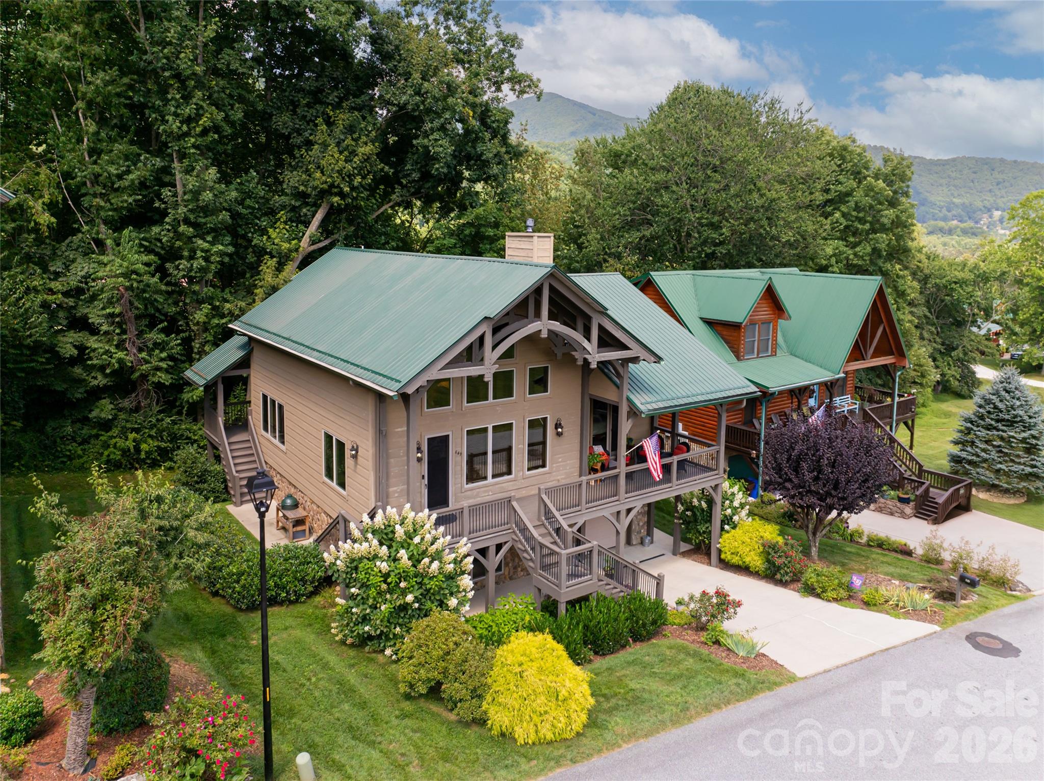 649 Panoramic Loop Property Photo 31