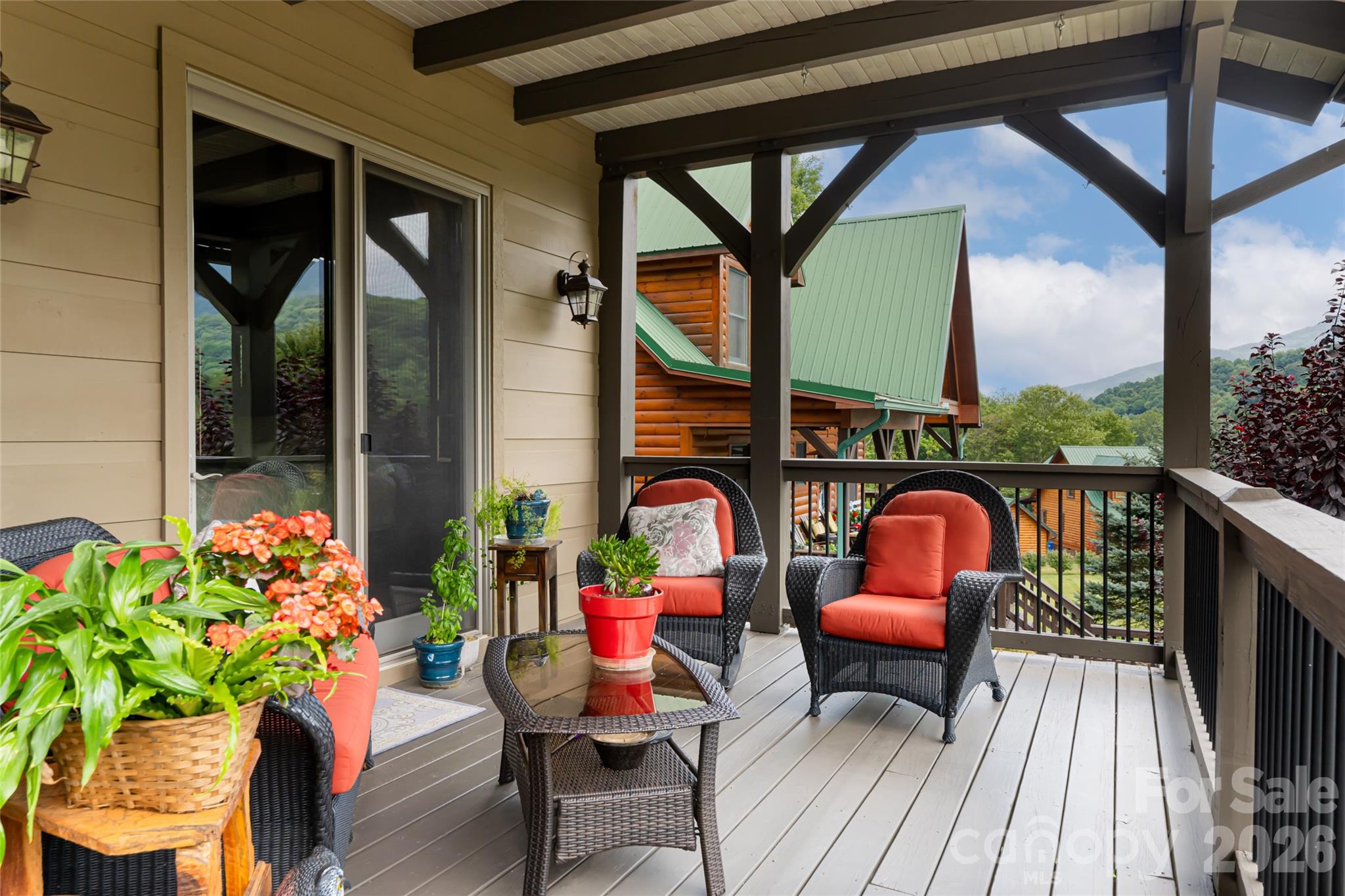 649 Panoramic Loop Property Photo 34