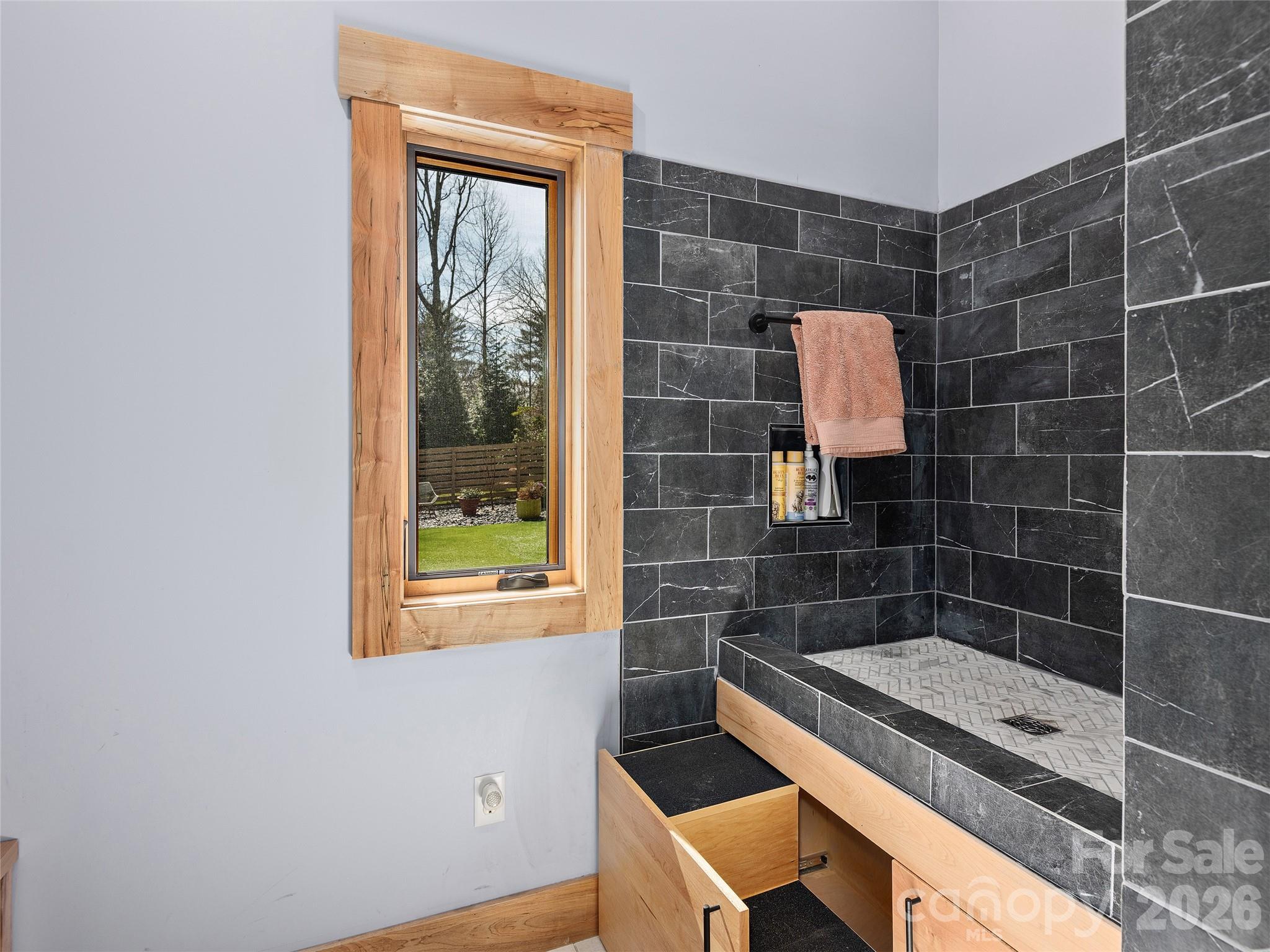 15 Sourwood Lane Property Photo 17