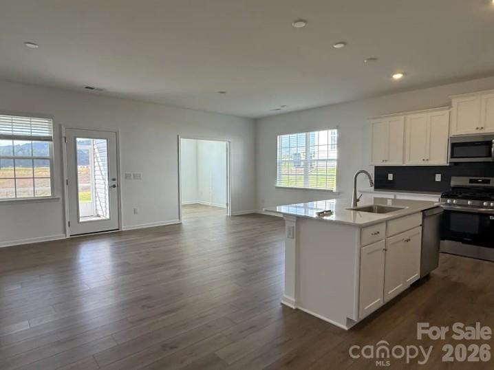 7116 Juneberry Way Property Photo 5