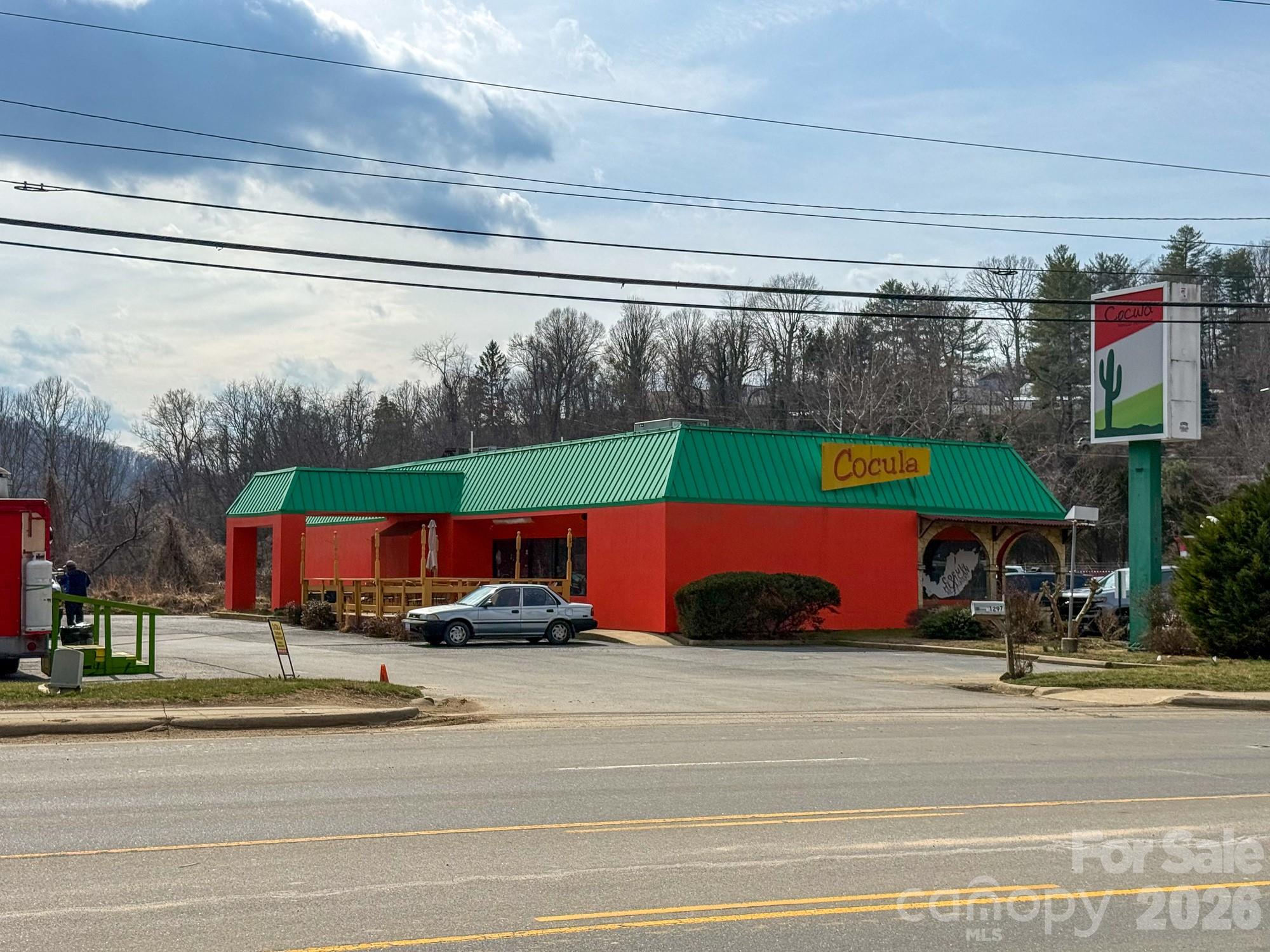 1297 Tunnel Road Property Photo 1