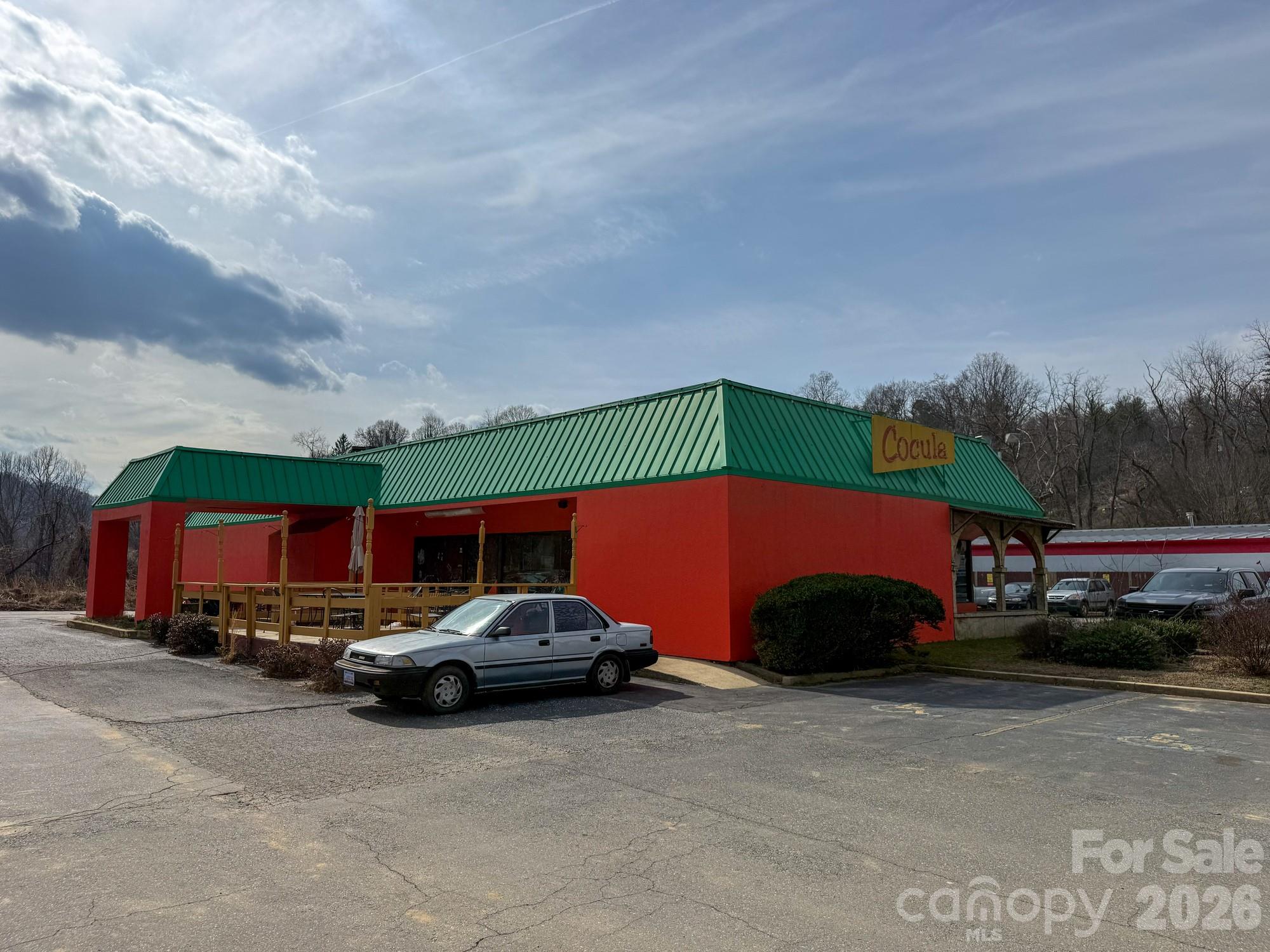 1297 Tunnel Road Property Photo 3