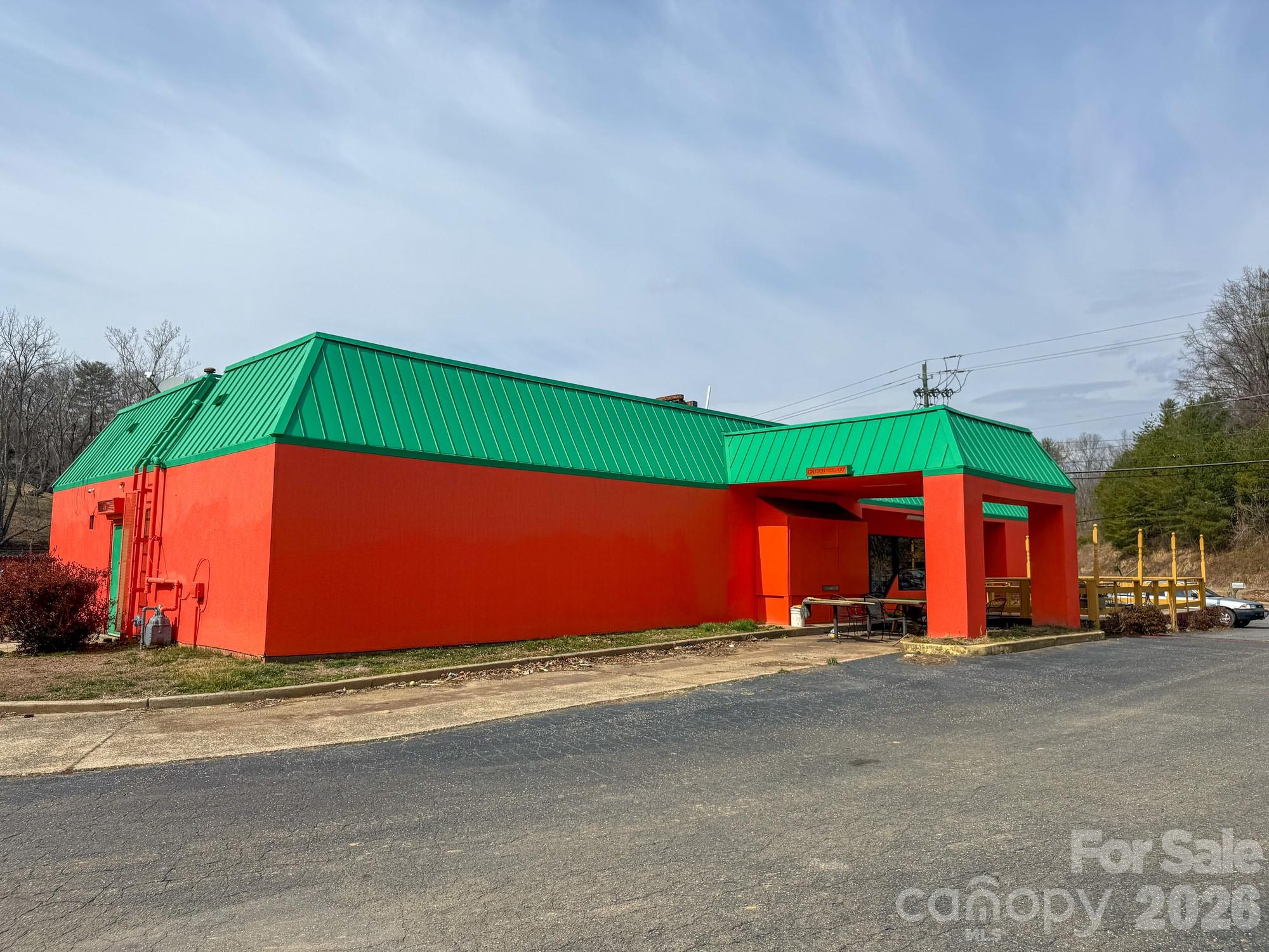 1297 Tunnel Road Property Photo 5