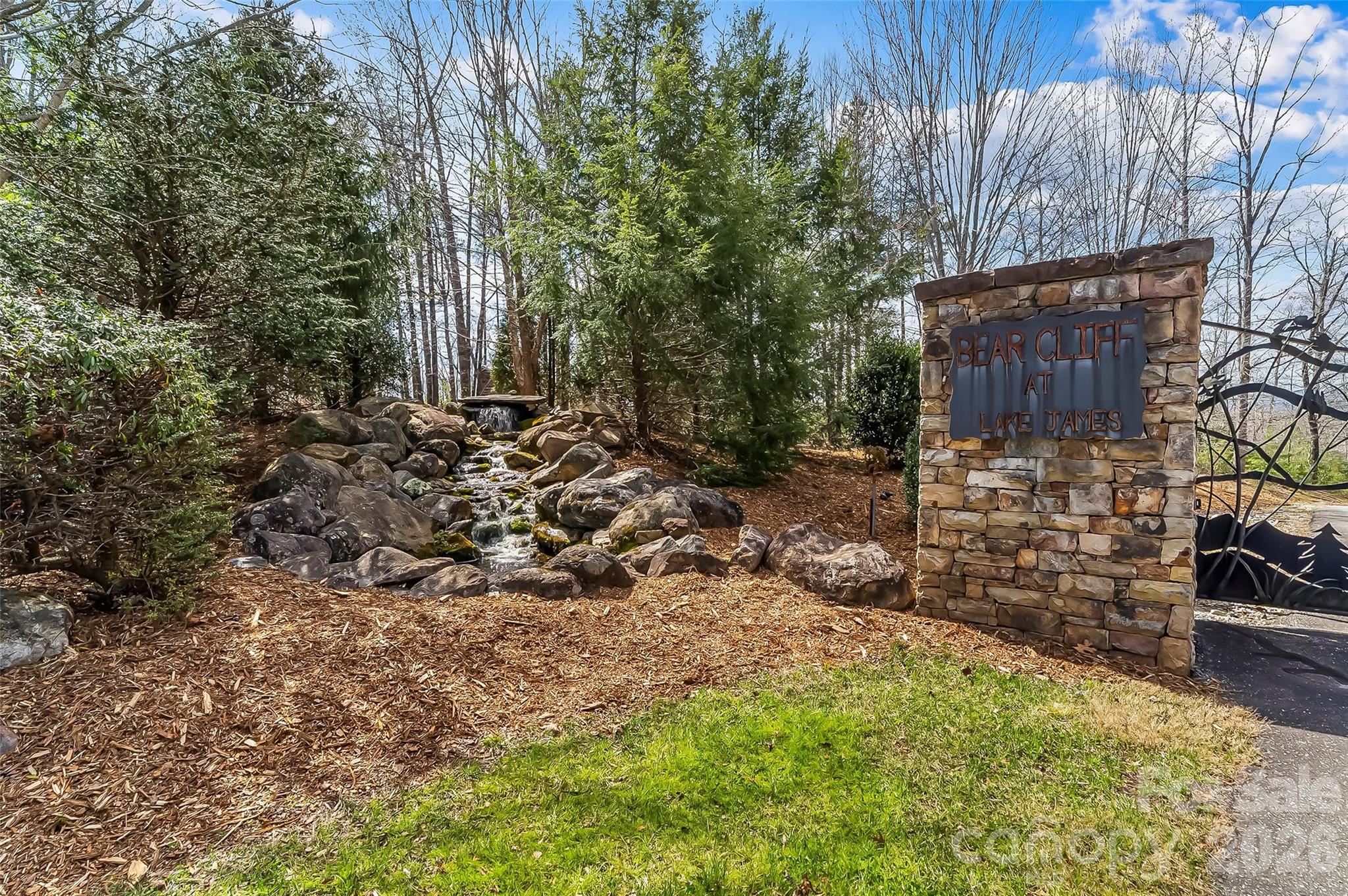 121 Lake Crest Drive Lot 37 & 36 Property Photo 17