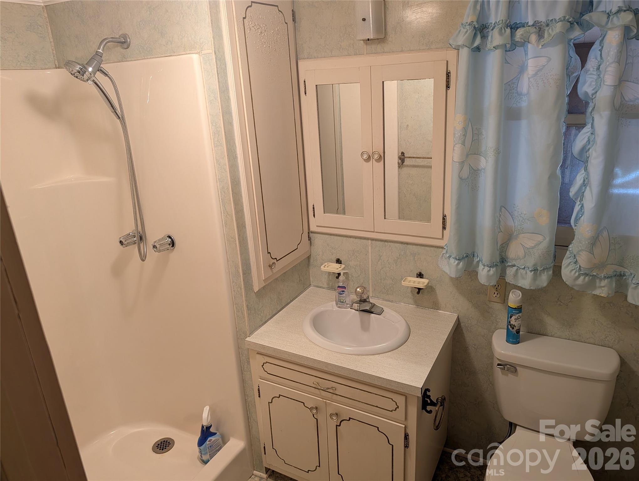 303 2nd Street Property Photo 6