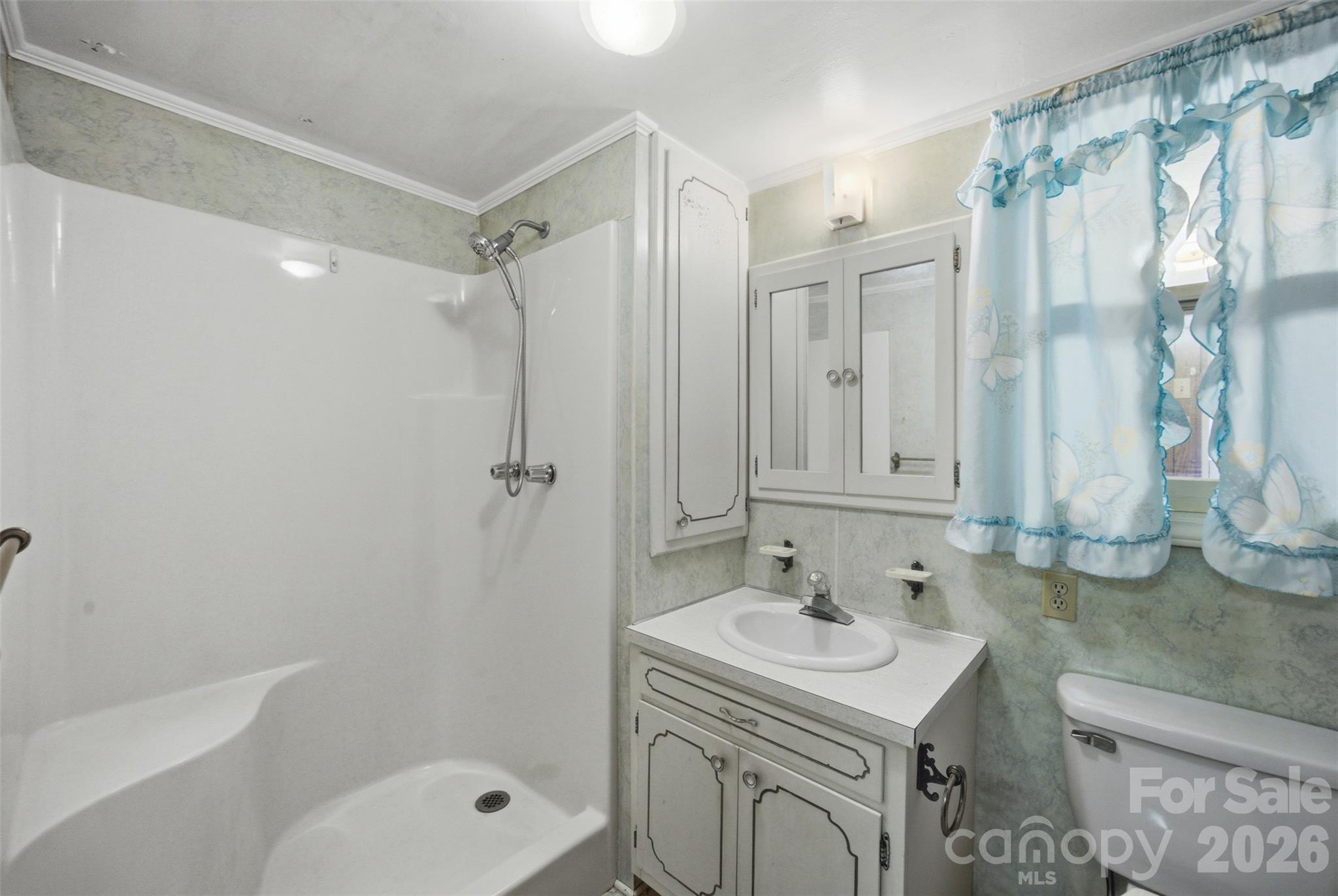 303 2nd Street Property Photo 10