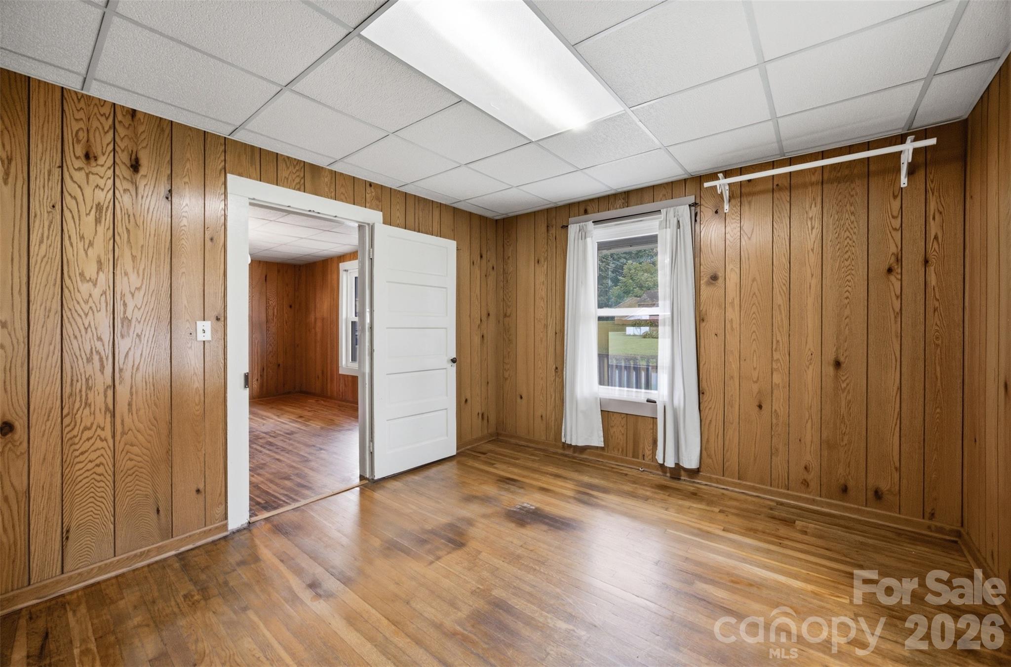 303 2nd Street Property Photo 12