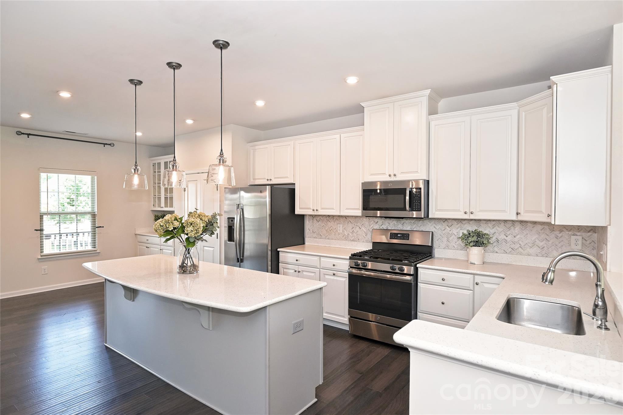 3612 Speer Boulevard Property Photo 8
