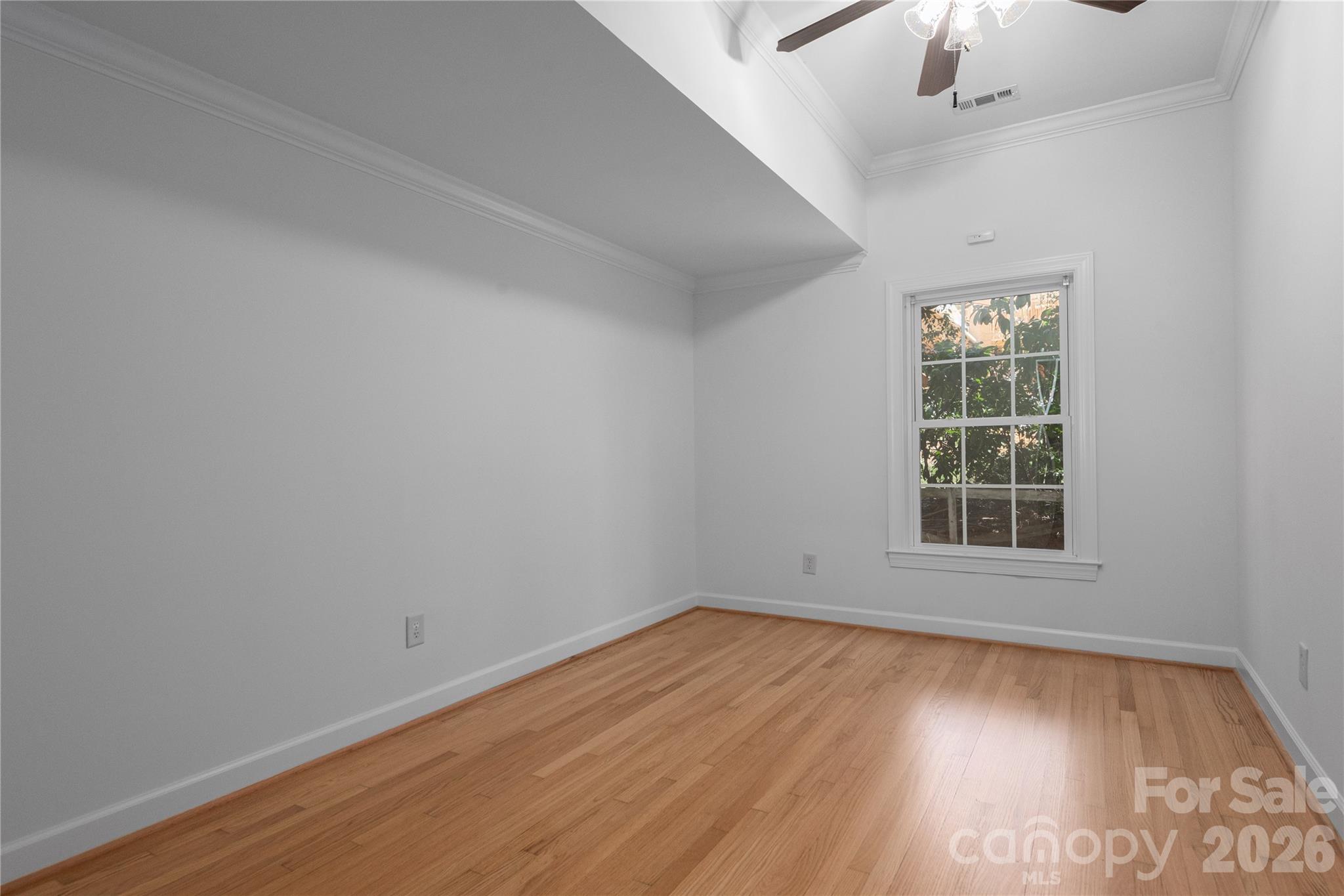 939 Linda Lane Property Photo 24